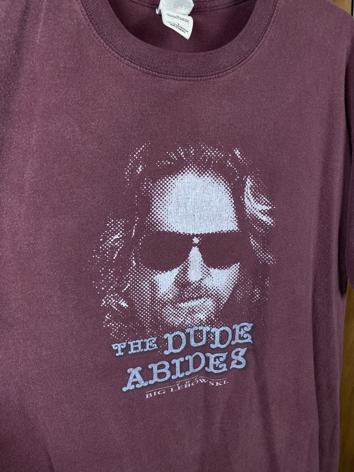 Universal Studios 🌎Vintage Tee The Dude Abides Big Lebowski Universal Studios🌎 Size US L / EU 52-54 / 3 - 2 Thumbnail