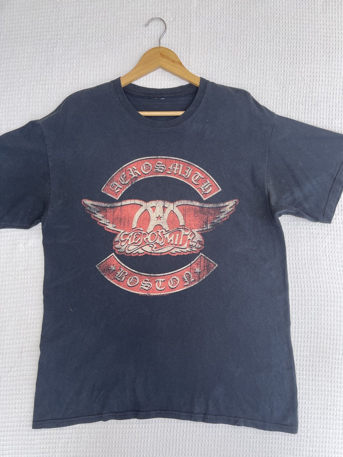 Band Tees LastDrop🔥Rare🔥Vintage y2k Sun Faded Aerosmith Boston T-Shirt Size US L / EU 52-54 / 3 - 7 Thumbnail