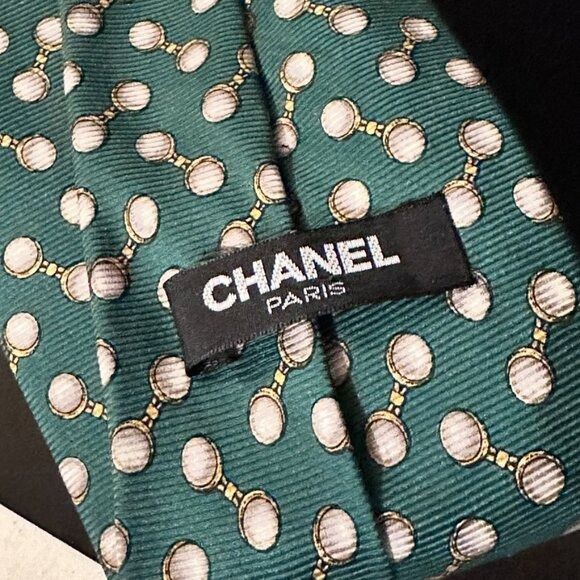 Chanel Chanel Silk Tie Mens Kelly Green Baroque Jewelry Gemstone Pe Size ONE SIZE - 4 Thumbnail