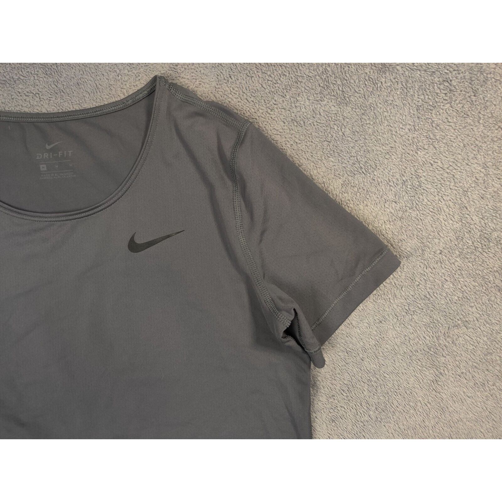 Nike Nike Shirt Adult Mens Medium Solid Dark Gray Black Swoosh Size US M / EU 48-50 / 2 - 3 Thumbnail
