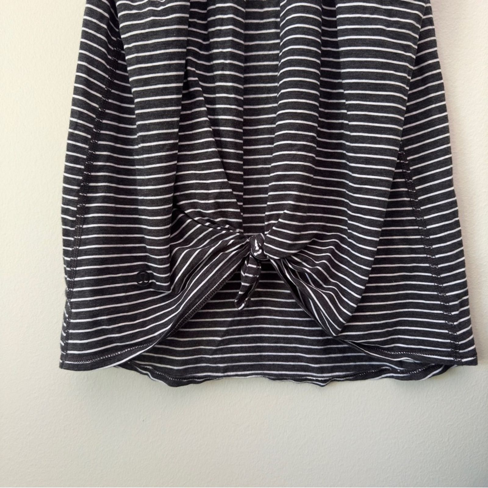 Lululemon Lululemon All Tied Up Tank Modern Stripe Heathered Black EUC Size S / US 4 / IT 40 - 8 Thumbnail