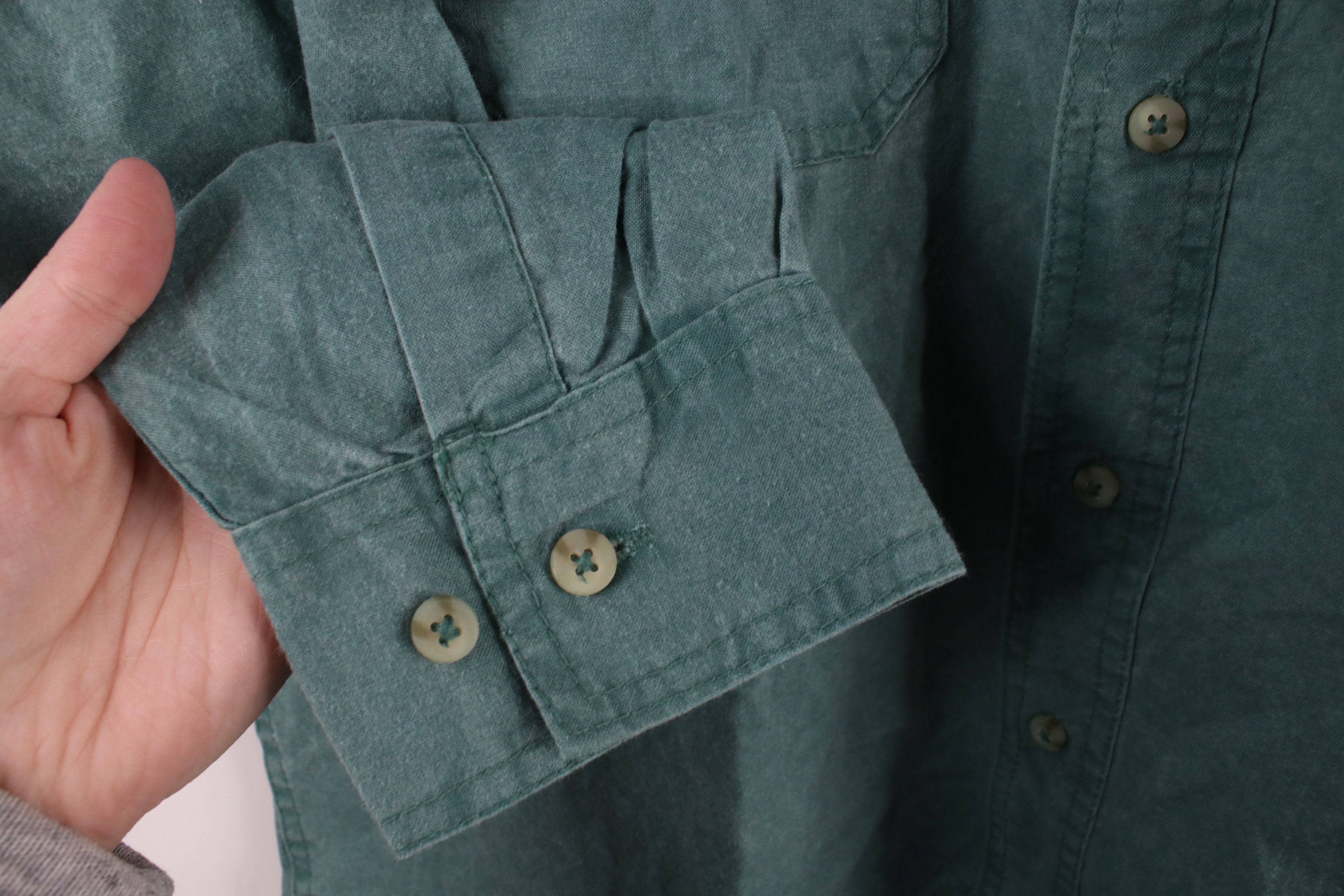 Vintage Vintage 90s Streetwear Stonewash Spell Alaska Button Shirt Size US S / EU 44-46 / 1 - 6 Thumbnail