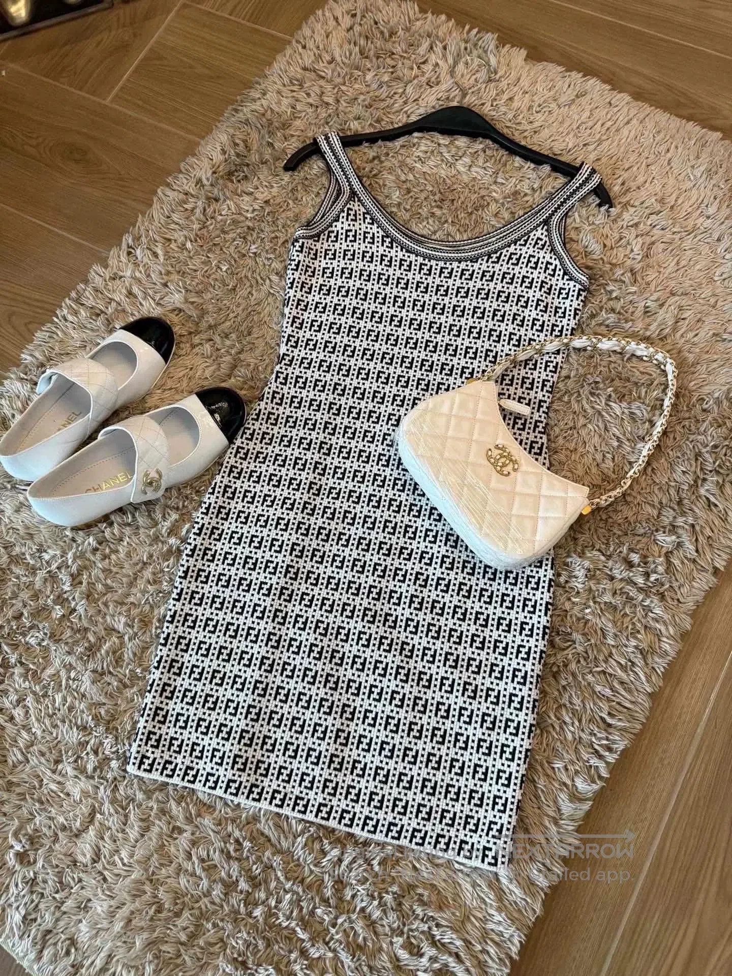 Fendi FENDI Classic Knit Dress. Size S / US 4 / IT 40 - 9 Thumbnail