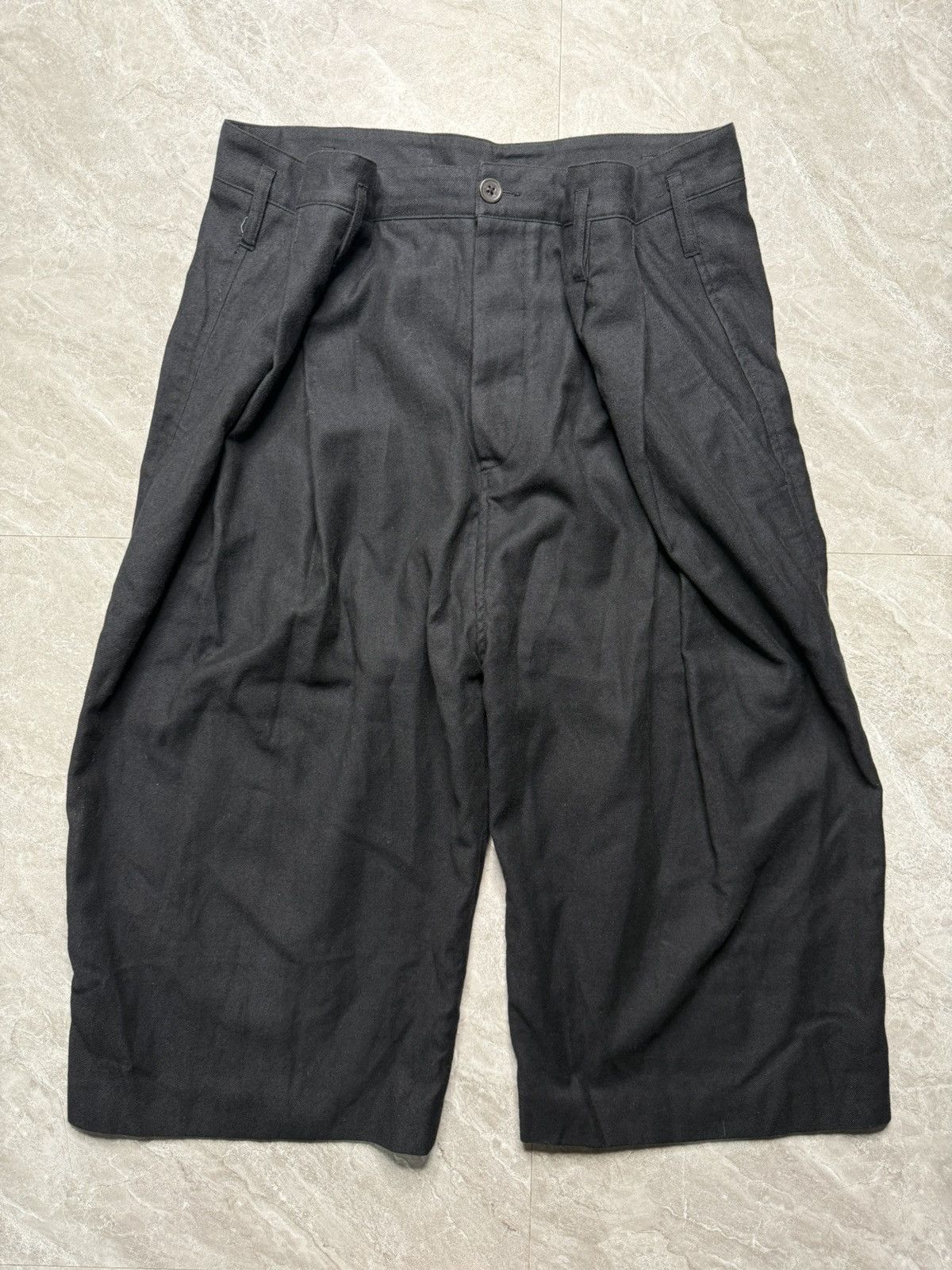 Ann Demeulemeester Ann Demeulemeester Fleece Wool Oversized Pleated Wide Shorts Size US 36 / EU 52 - 2 Thumbnail