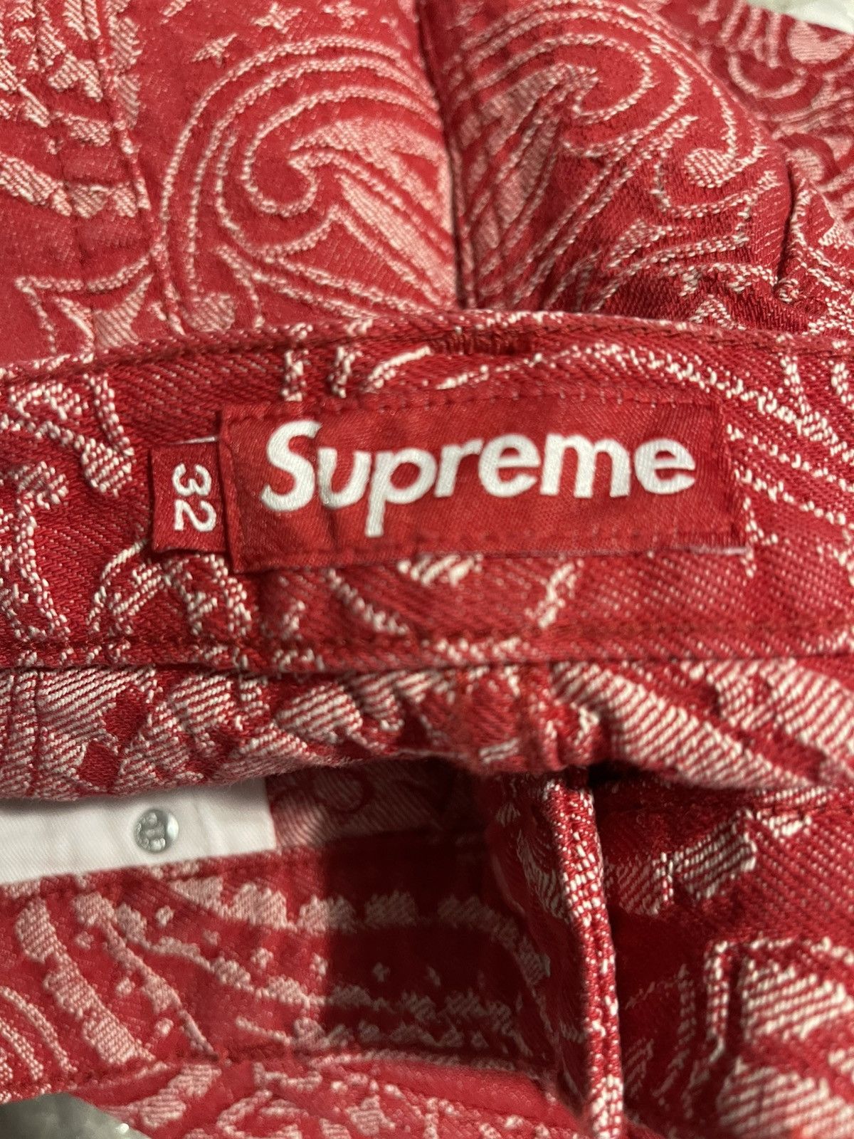 Supreme Supreme Bandana Jacquard Baggy Jean Red size 32 Size US 32 / EU 48 - 4 Thumbnail