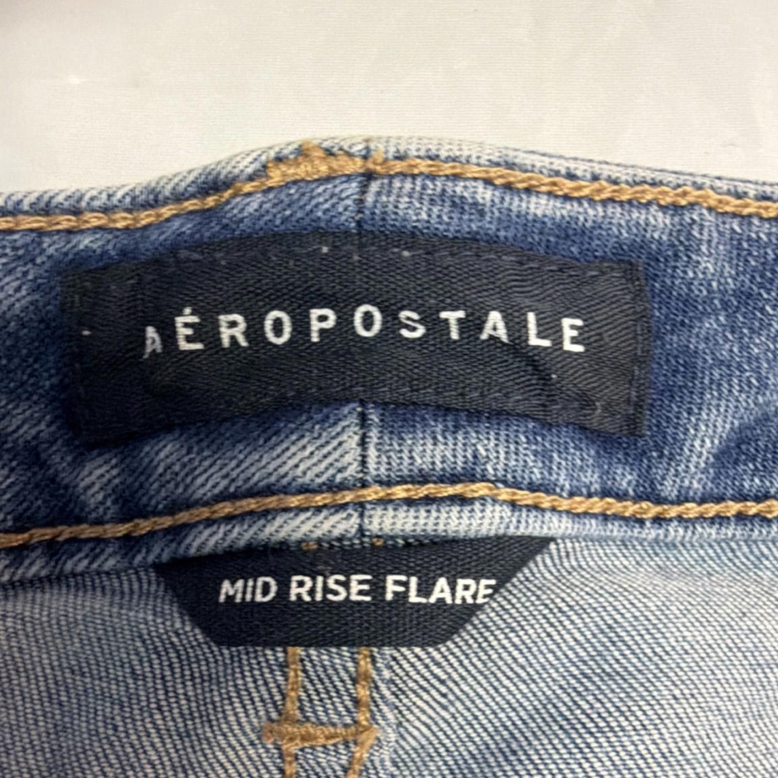 Aeropostale Aéropostale Mid Rise Flare Light Denim Jeans Stretch size 8 Size 30" / US 8 / IT 44 - 3 Thumbnail