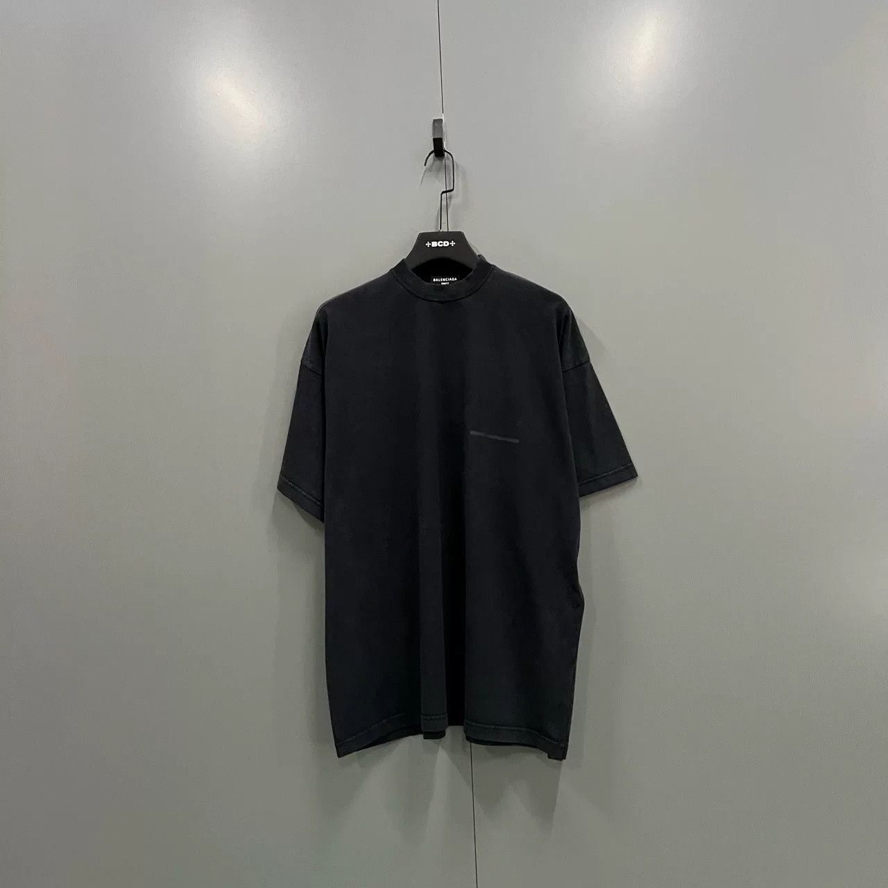Balenciaga Balenciaga Tape Letter Print Short Sleeve Size US S / EU 44-46 / 1 - 1 Thumbnail