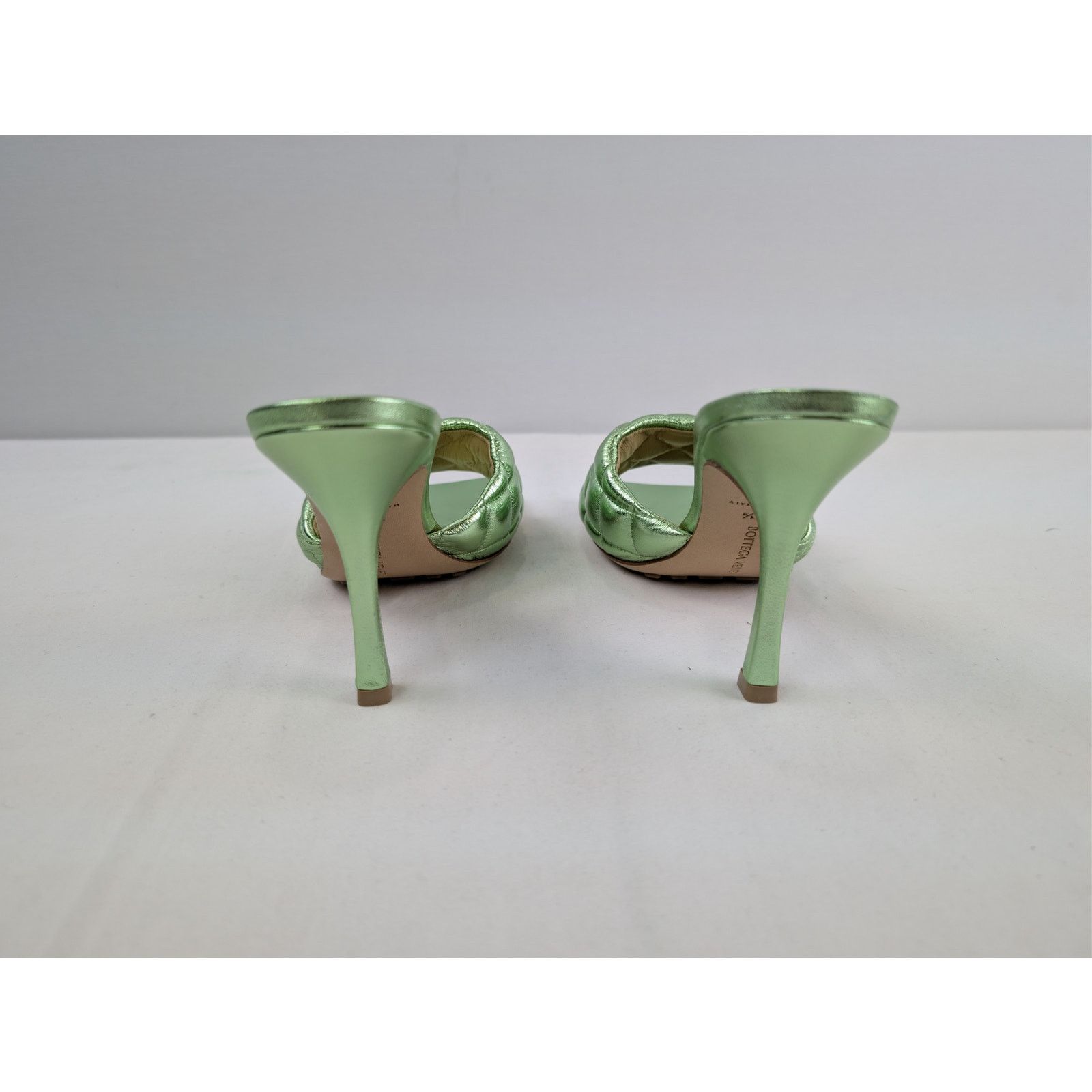 Bottega Veneta o1rshd1 Reflection Matelasse Padded Sandal in Pistachio Size US 9.5 / IT 39.5 - 10 Thumbnail