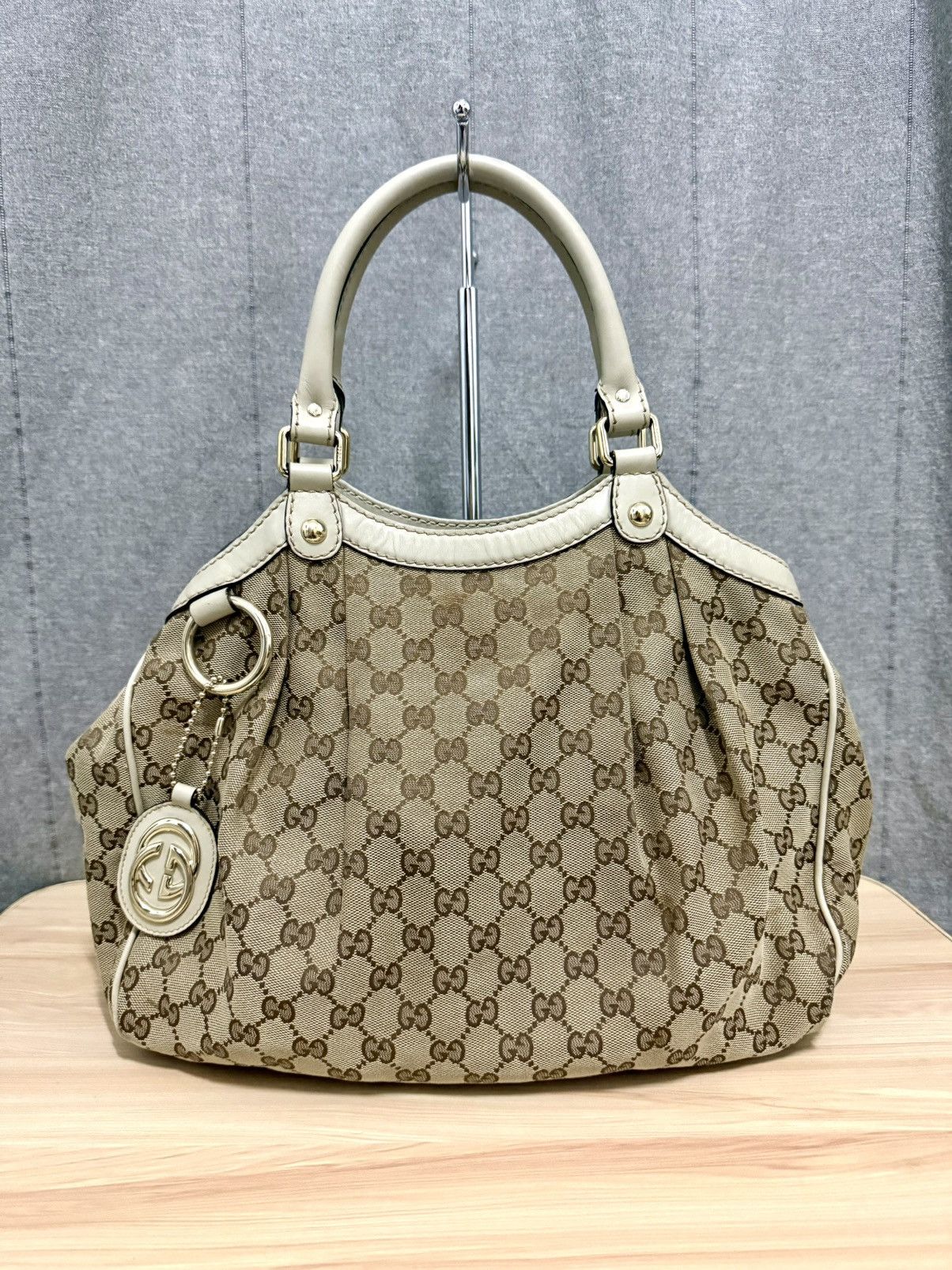 Gucci Vintage Gucci Sukey beige GG Canvas Size ONE SIZE - 1 Thumbnail