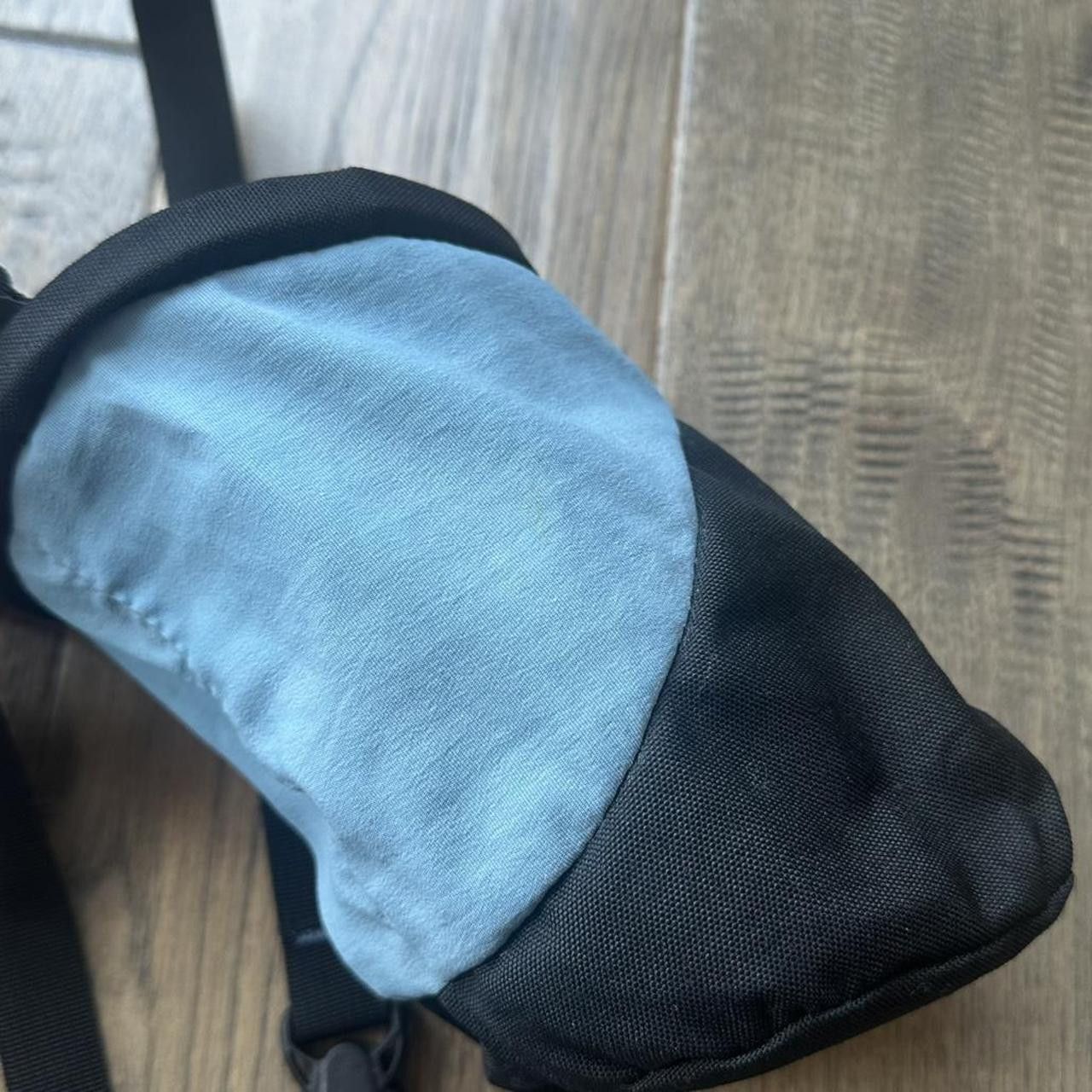 Arc'teryx Vintage Arc’teryx Chalk Bag Climbing Bag Adjustable Strap Size ONE SIZE - 4 Thumbnail