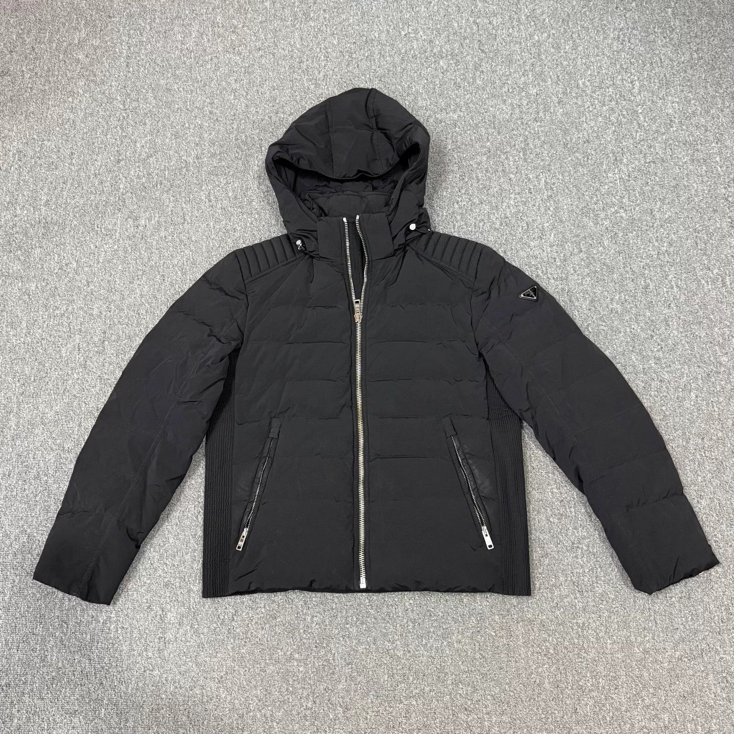 Prada Prada Black Triangle Logo Hooded Down Jacket 50 Size US M / EU 48-50 / 2 - 1 Thumbnail
