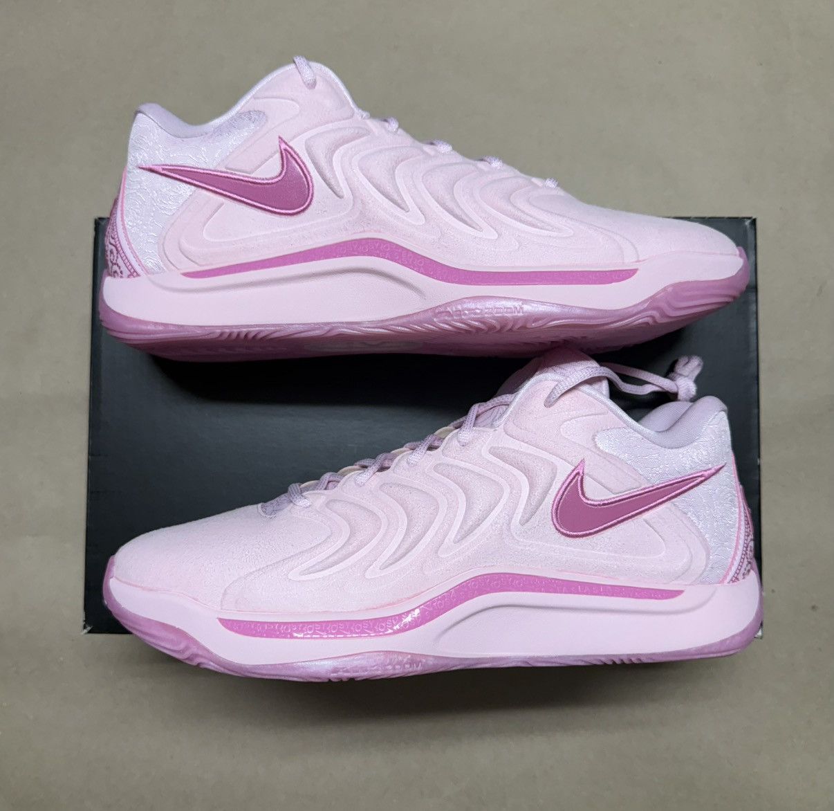 Nike KD 17 NRG Aunt Pearl Kevin Durant shoes size 12 NEW!