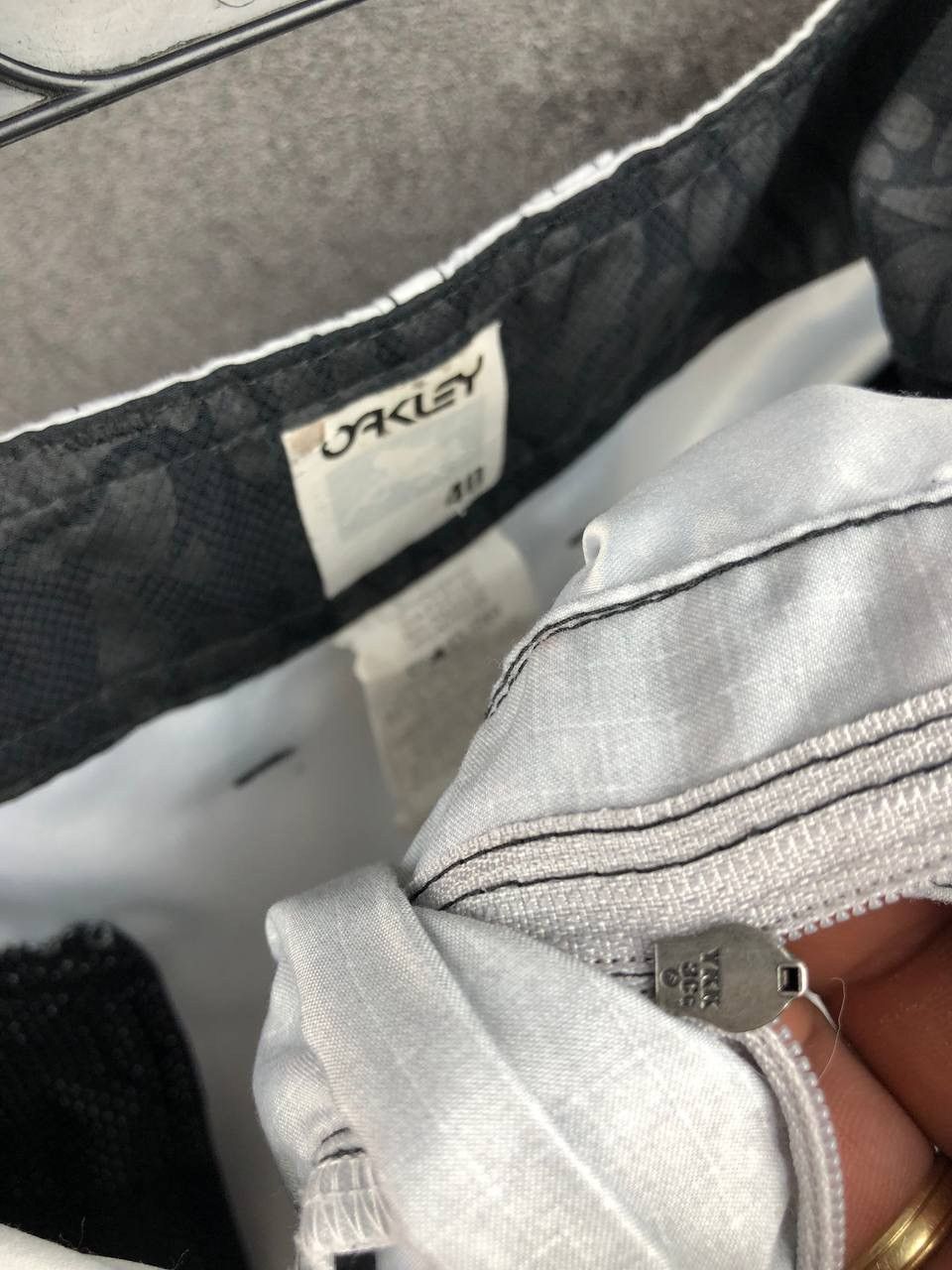 Vintage Vintage Oakley Cargo Shorts Logo Japanese Y2K Size US 38 / EU 54 - 13 Thumbnail
