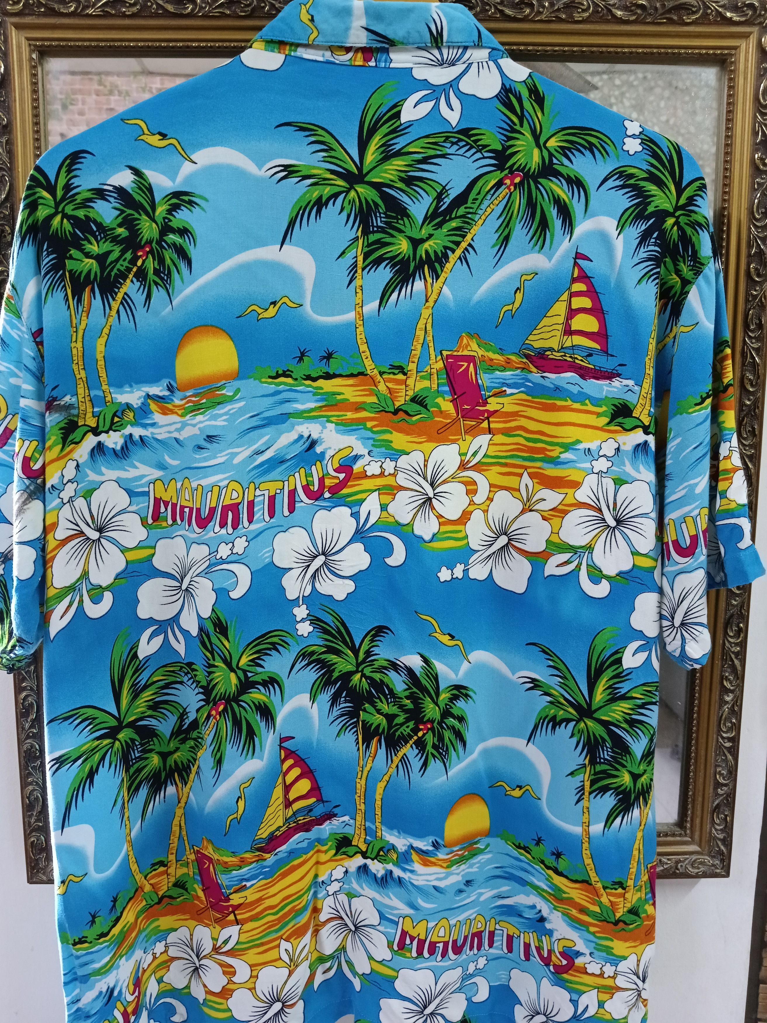 Vintage HAWAIAAN RAYON MAURITUS CREA TEUR Size US L / EU 52-54 / 3 - 4 Thumbnail