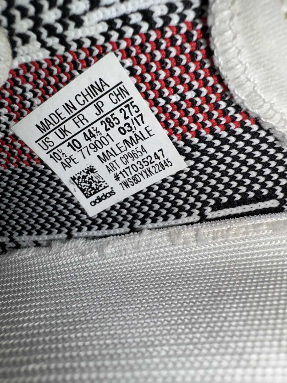 Adidas Adidas Yeezy Boost 350 V2 “Zebra,” Men’s 10.5 with Box Size US 10.5 / EU 43-44 - 7 Thumbnail