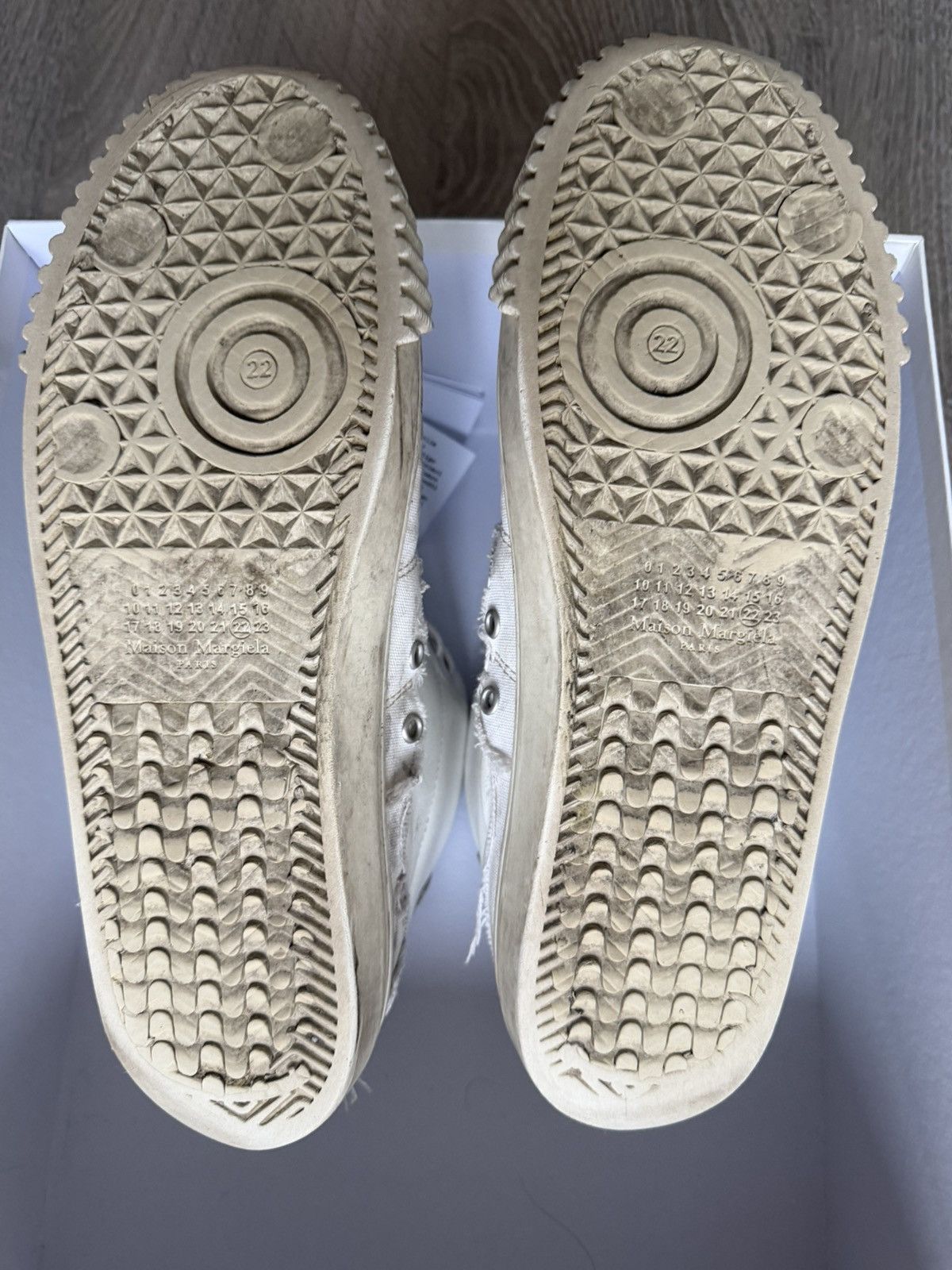 Maison Margiela Maison Margiela Evolution Mid White Sneakers Size US 9 / EU 42 - 9 Thumbnail