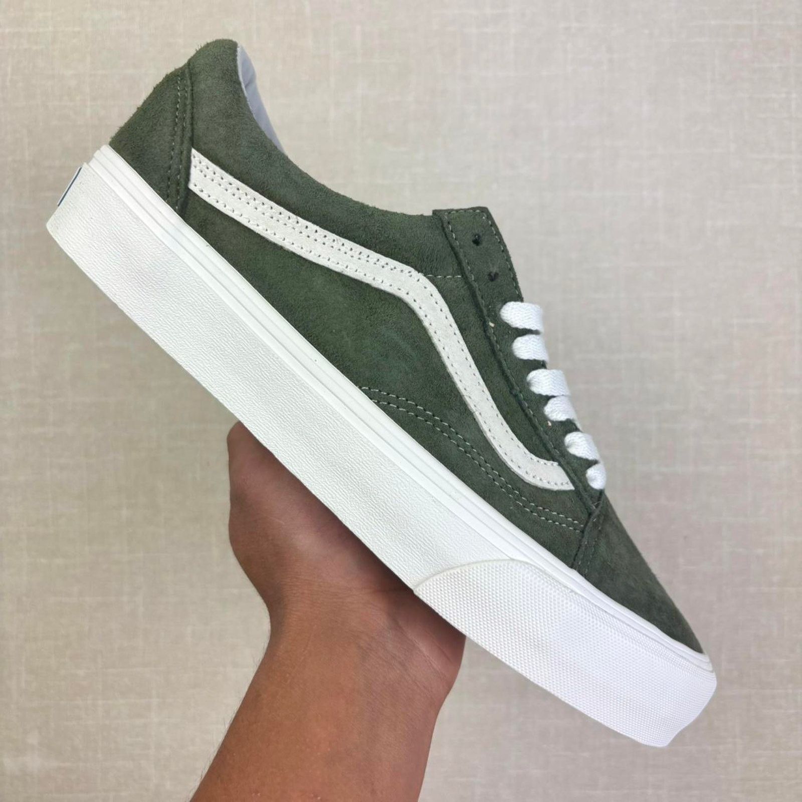 Vans 🐷 Vans Vault Old Skool VR3 LX “Pig Suede Forest Night” 9M Size US 9 / EU 42 - 1 Thumbnail
