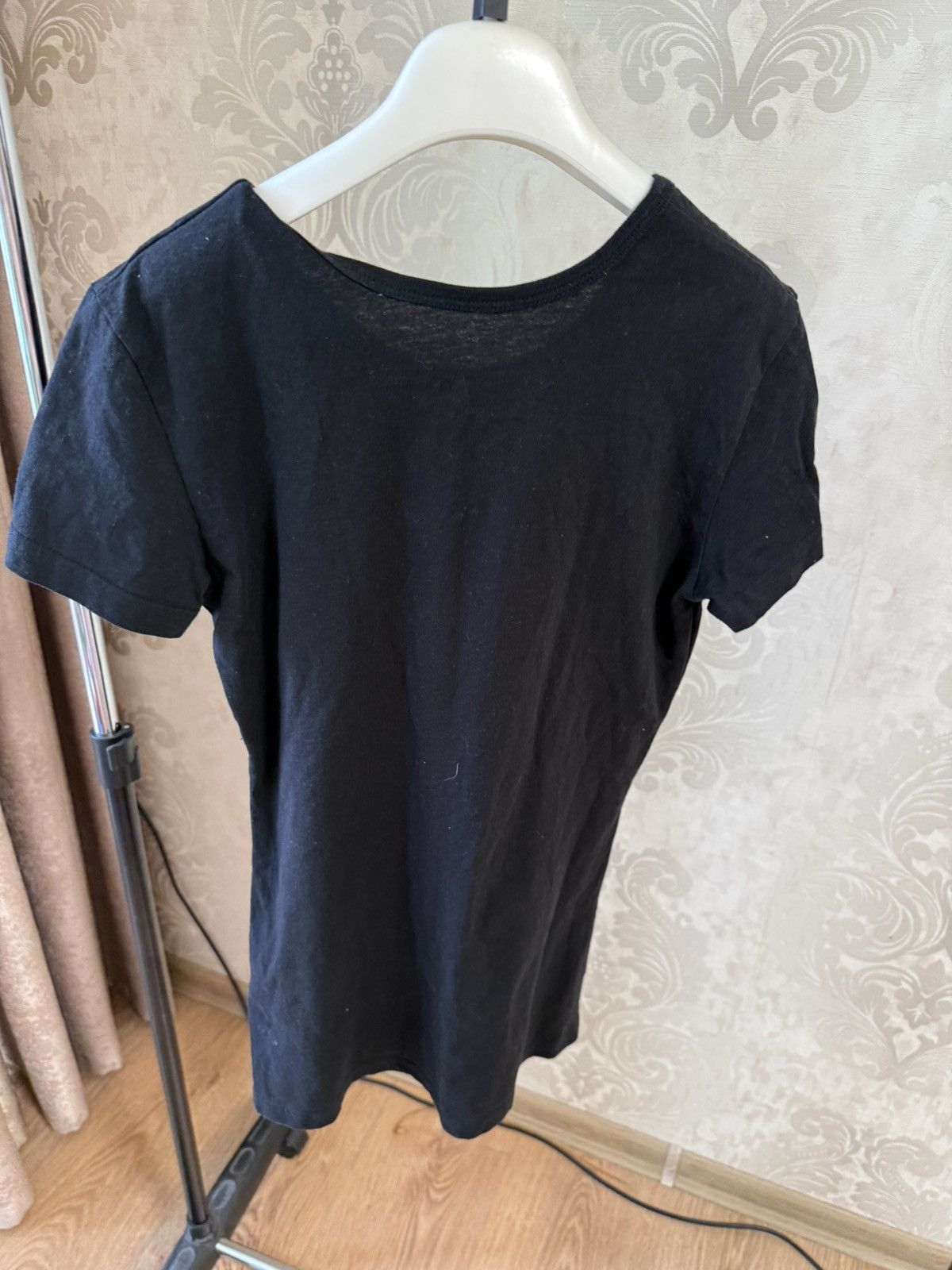 Vivienne Westwood VIVIENNE WESTWOOD BLACK ORB LOGO GRAPHIC T SHIRT Size XS / US 0-2 / IT 36-38 - 5 Thumbnail