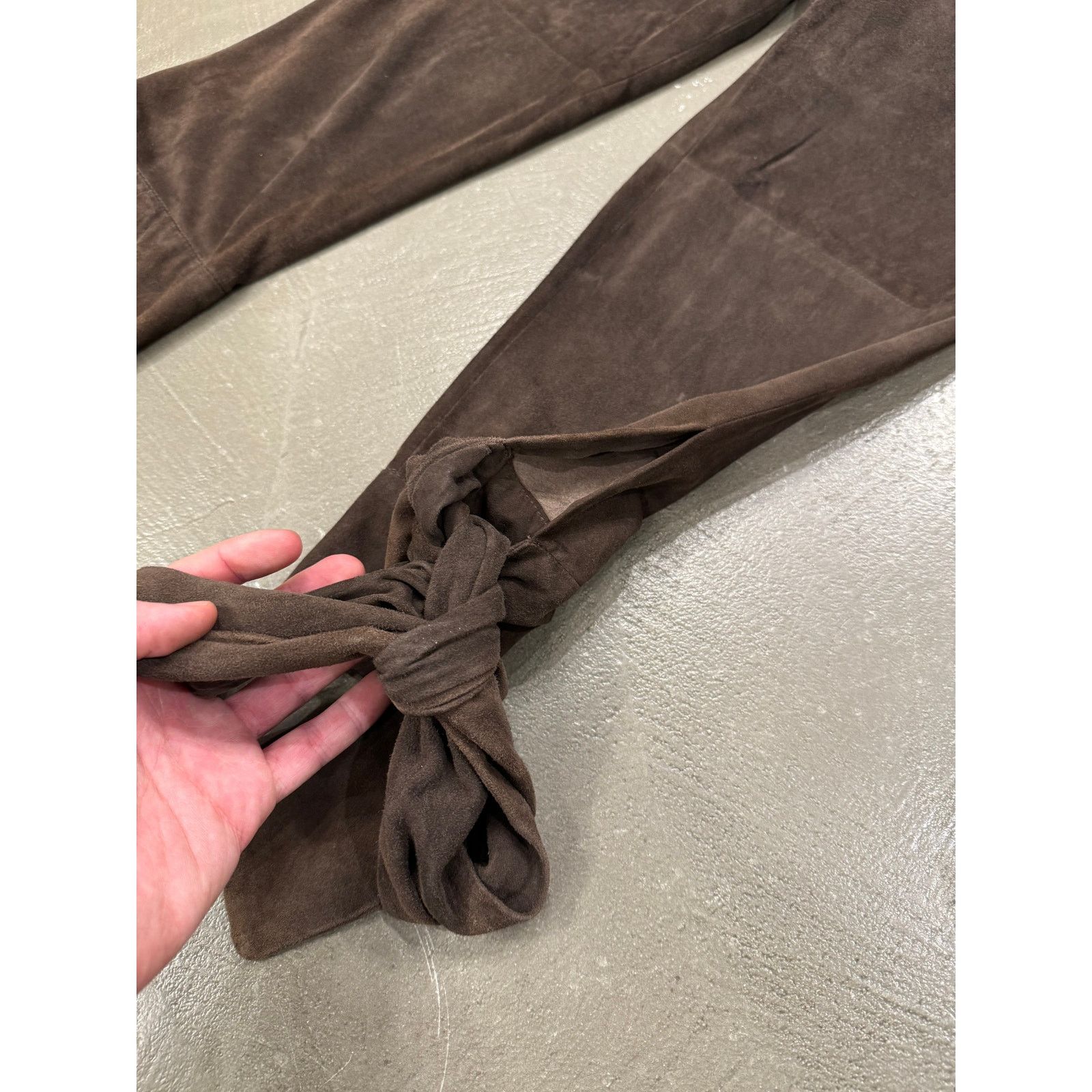 Yves Saint Laurent F/W2002 Yves Saint Laurent by Tom Ford bow tie Size 27" / US 4 / IT 40 - 11 Thumbnail