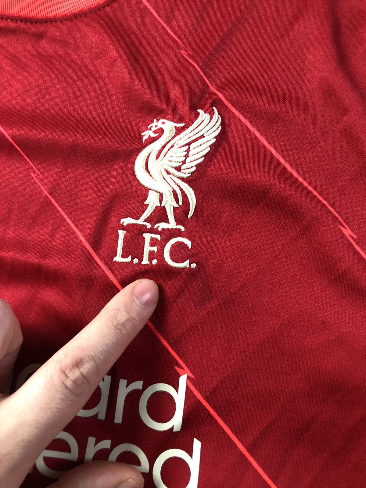 Nike LIVERPOOL 2021 2022 HOME FOOTBALL SHIRT SOCCER JERSEY NIKE Size US M / EU 48-50 / 2 - 7 Thumbnail