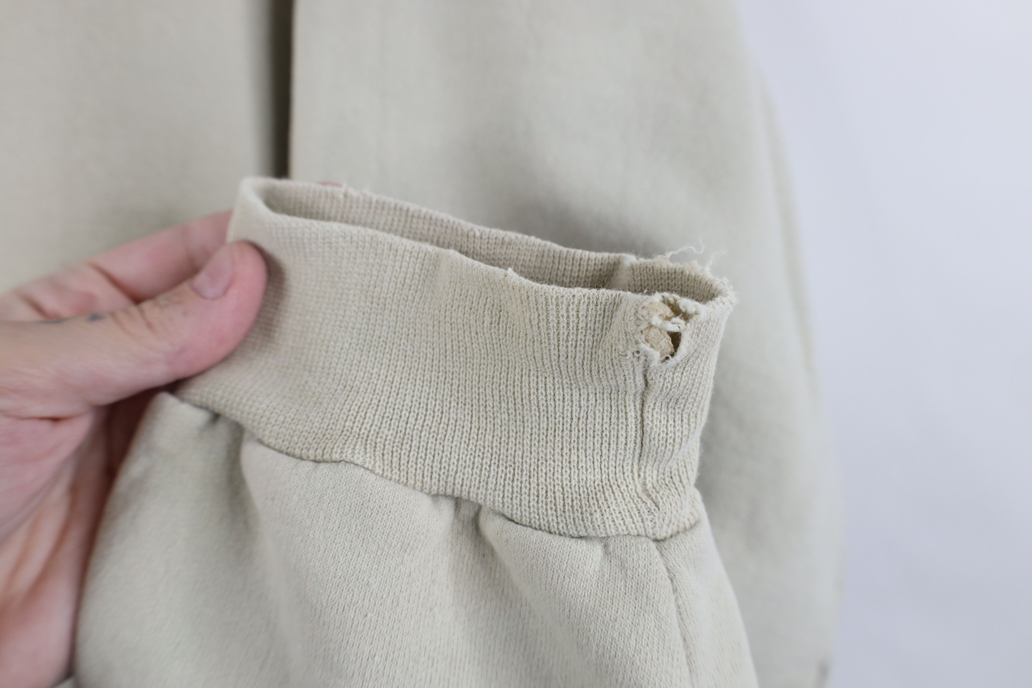 Champion Vintage 90s Champion Boxy Fit Crewneck Sweatshirt Beige Size US XL / EU 56 / 4 - 5 Thumbnail