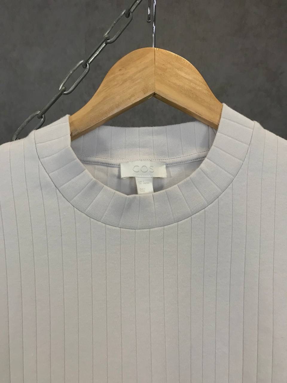 Cos Cos designer tee Size US S / EU 44-46 / 1 - 3 Thumbnail
