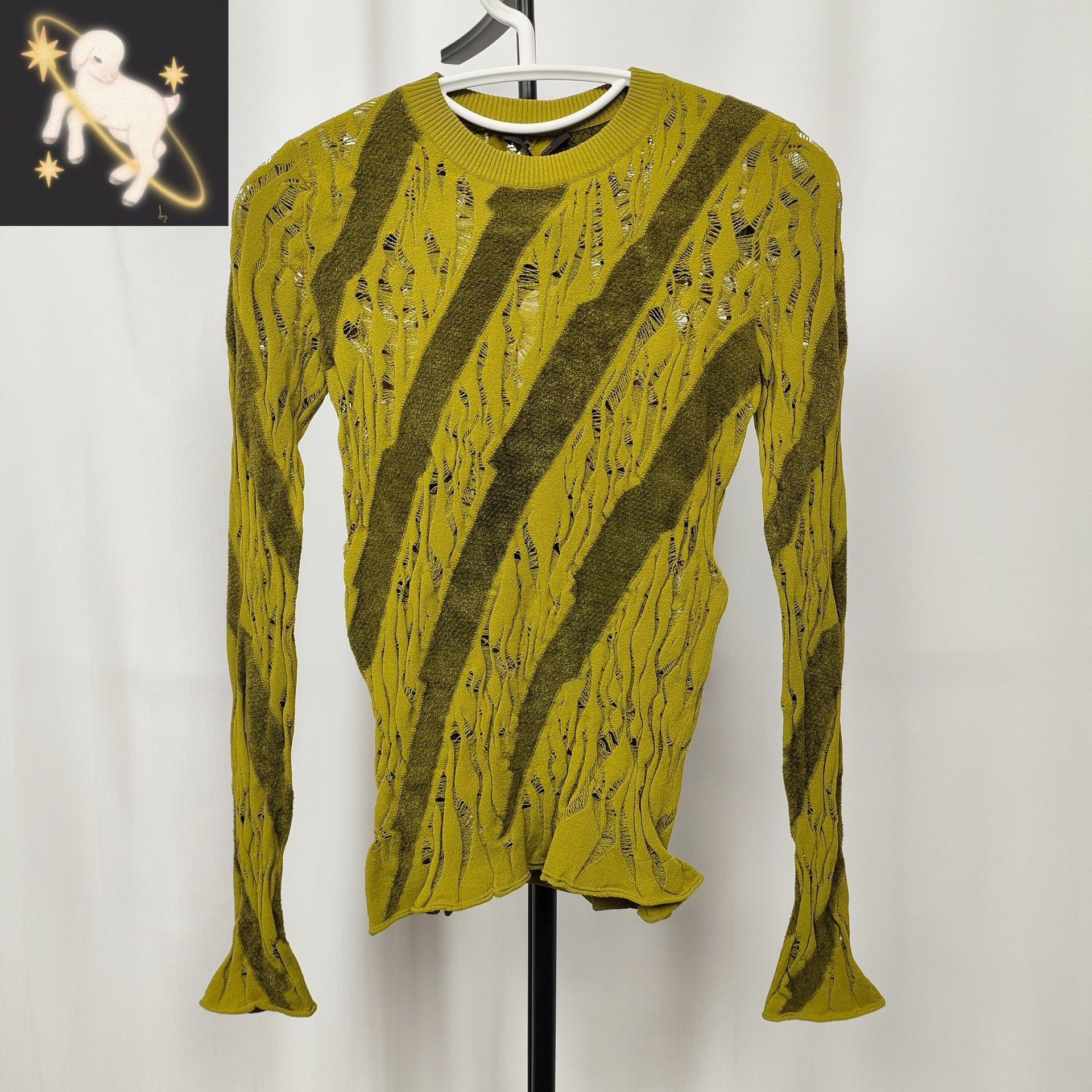Louis Vuitton Louis Vuitton Green Sweater XS Women Size XS / US 0-2 / IT 36-38 - 1 Thumbnail