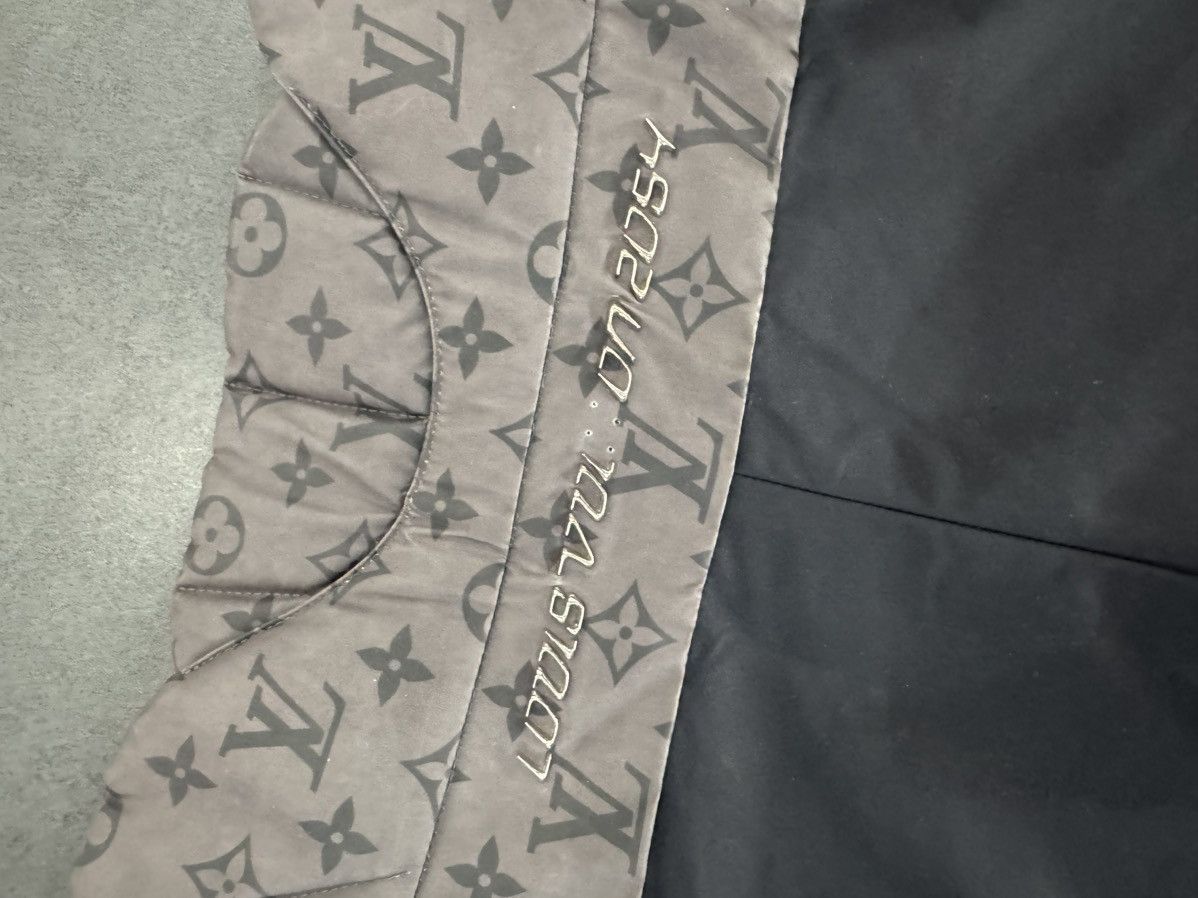 Louis Vuitton louis vuitton Grey 2054 Monogram Padded Shorts Size US 36 / EU 52 - 8 Thumbnail