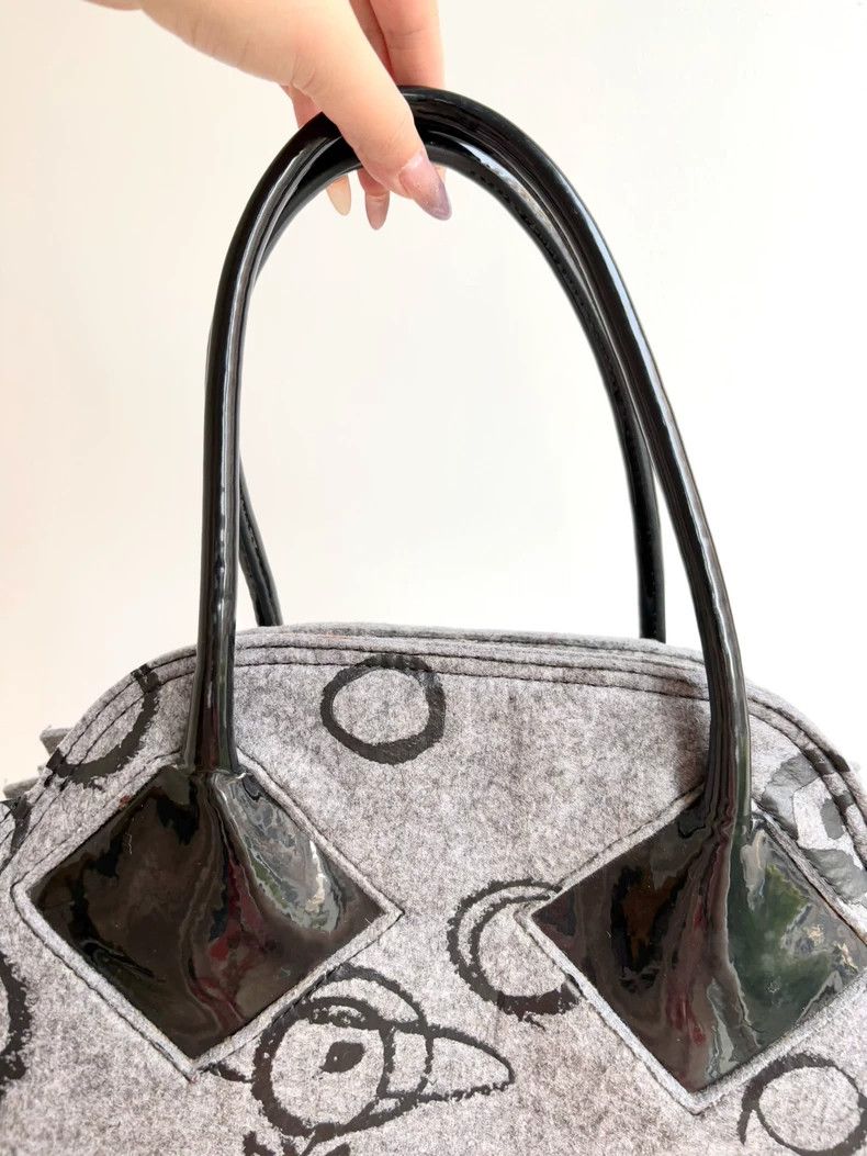 Vivienne Westwood Vivienne Westwood size os Grey Saturn graffiti lace felt ba Size ONE SIZE - 7 Thumbnail