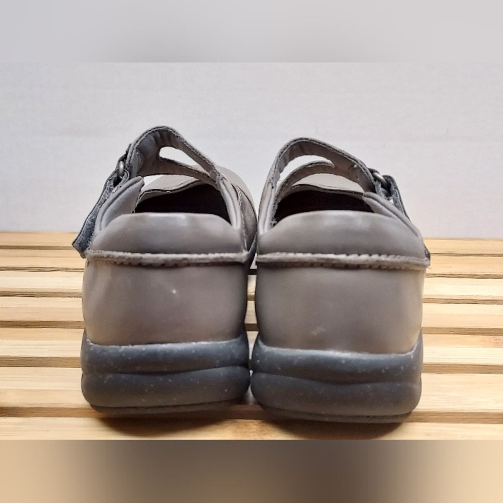 Clarks Clarks Womens Dark Grey Roseville Mary Jane Shoes Size 10 Size US 10 / IT 40 - 7 Thumbnail