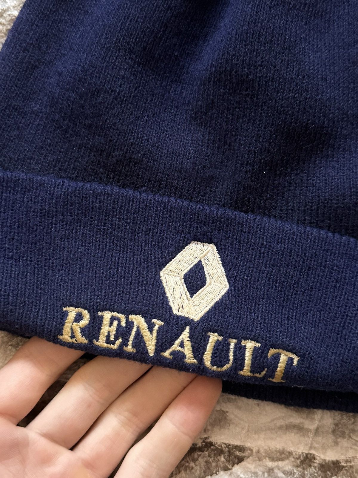 Vintage Vintage Renault Archive Logo Knit Beanie Navy Gold Y2K Size ONE SIZE - 3 Thumbnail
