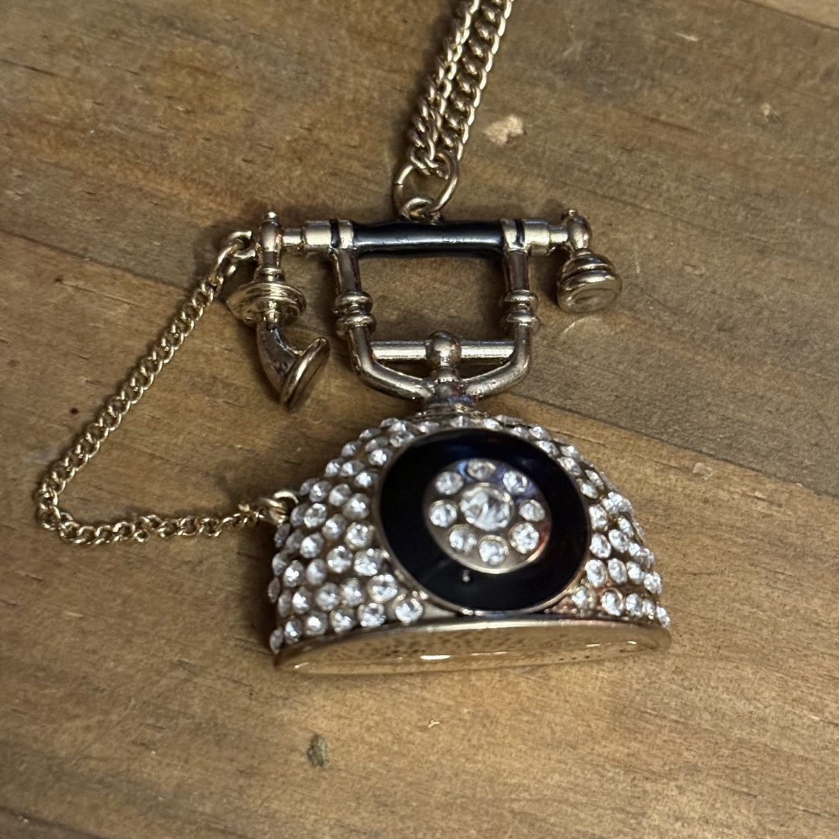 Other Gold tone rhinestone rotary phone pendant necklace Size ONE SIZE - 3 Thumbnail