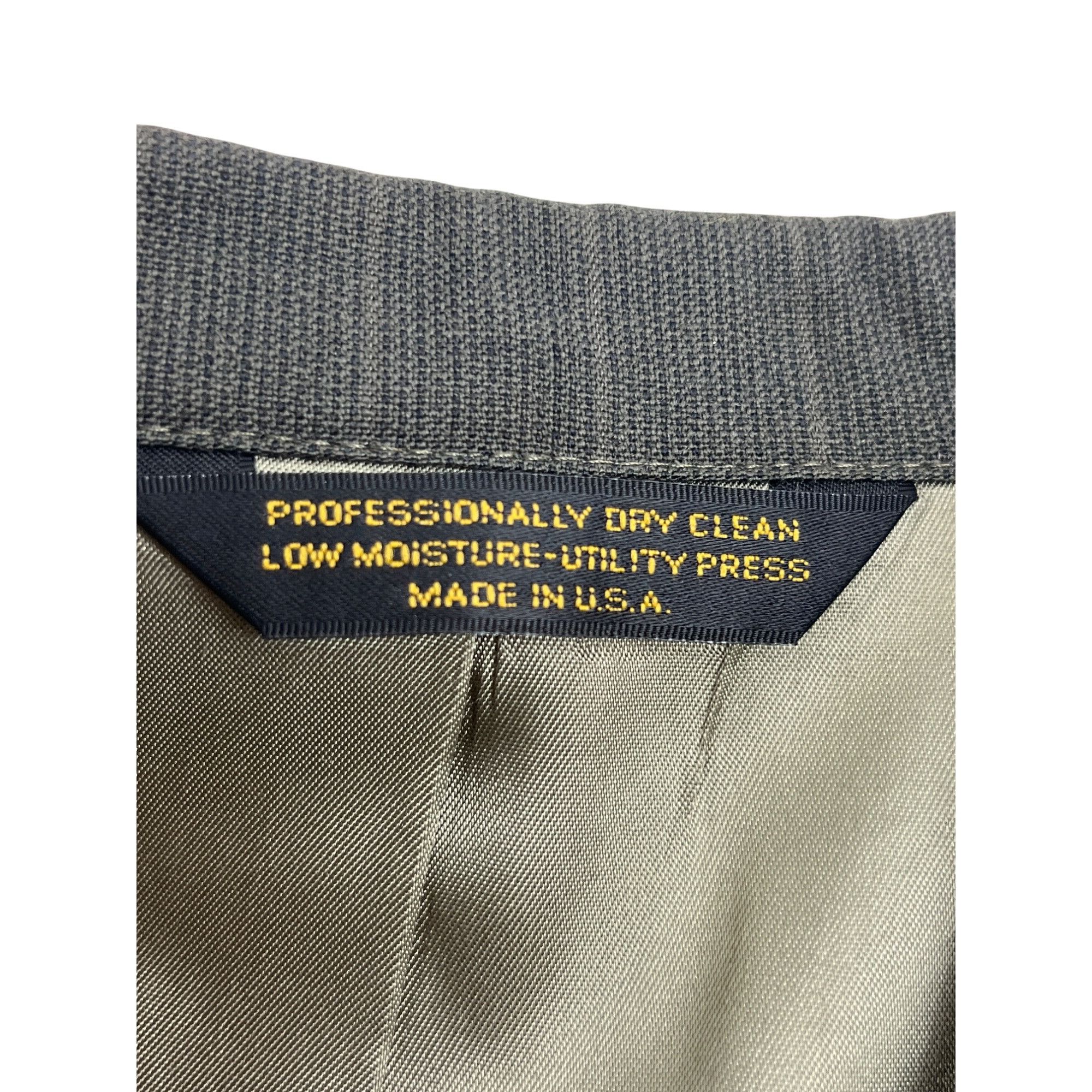 Other Mens Gray Pinstripe Suit 42R 100% Worsted Wool Pants 34/31 B Size 42R - 4 Thumbnail