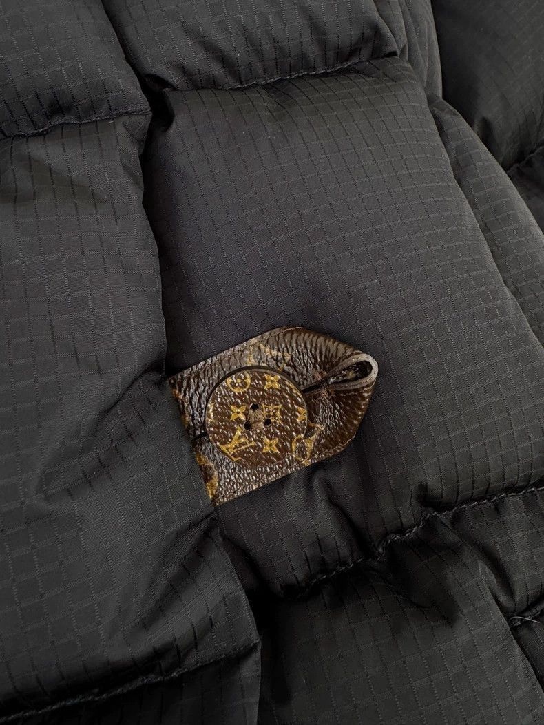 Louis Vuitton Black Puffer Jacket Size 34 -2505