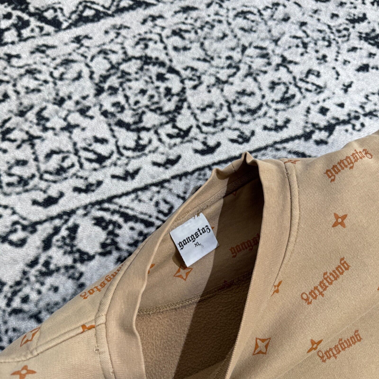 Vintage Gangsta Unisex Beige Cotton Crewneck Size XL Allover Print Size US XL / EU 56 / 4 - 7 Thumbnail