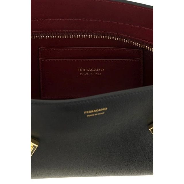 Salvatore Ferragamo FERRAGAMO Hug East West Black Shoulder Bag New & Authentic Size ONE SIZE - 4 Thumbnail
