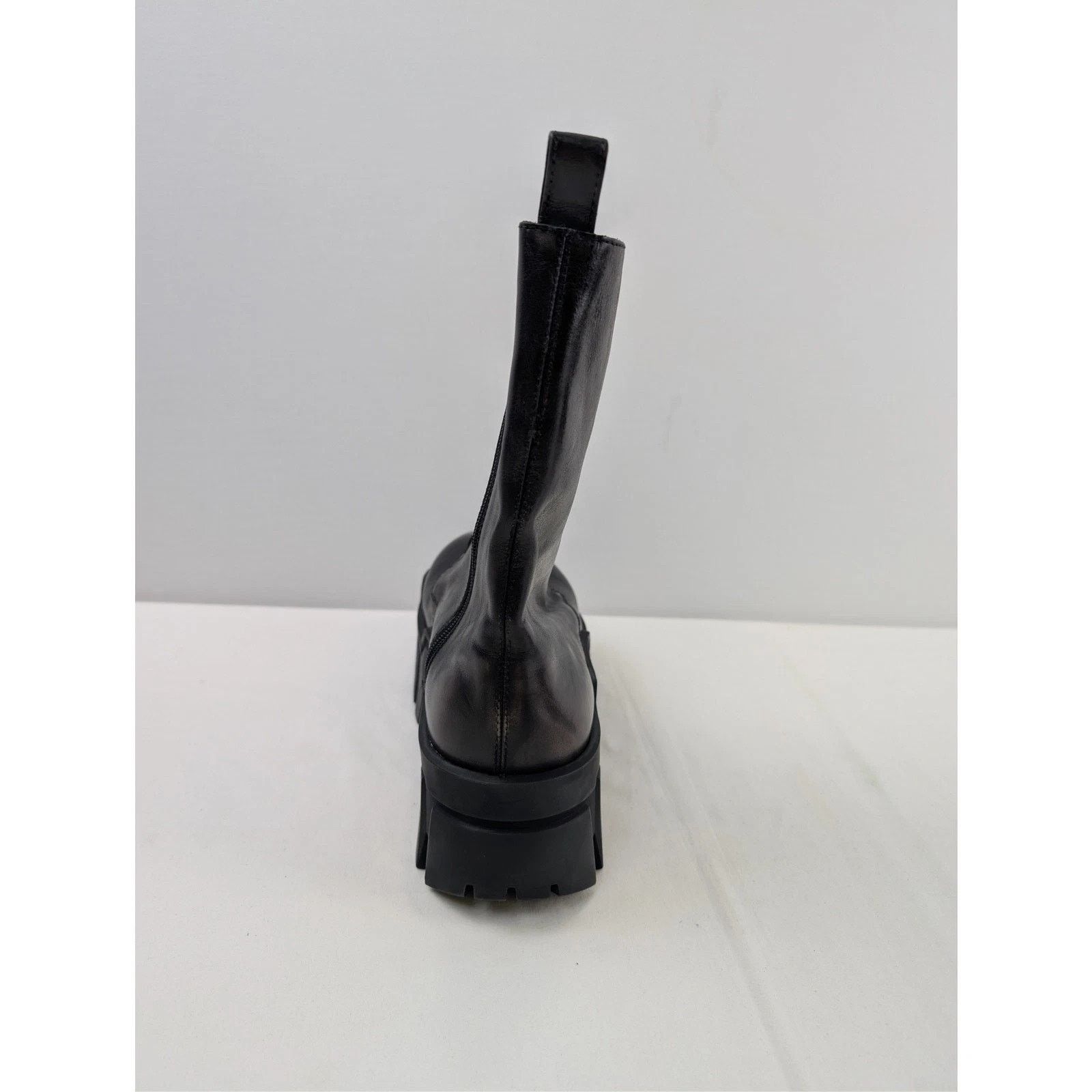 Balenciaga o1rshd1 Q:2 / Worn-out Effect Leather Bulldozer Laceup Boots Size US 11 / EU 44 - 13 Thumbnail