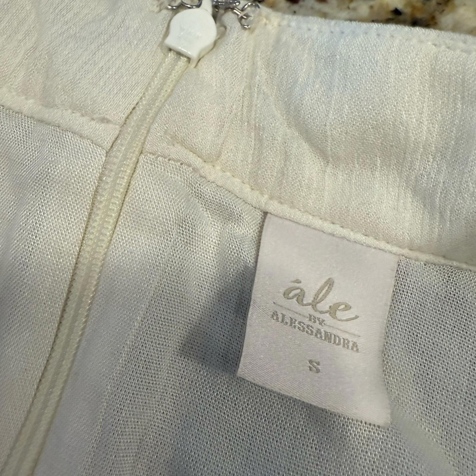 Other Ale by Alessandra embroidered western mini skirt Size small Size 28" / US 6 / IT 42 - 6 Thumbnail
