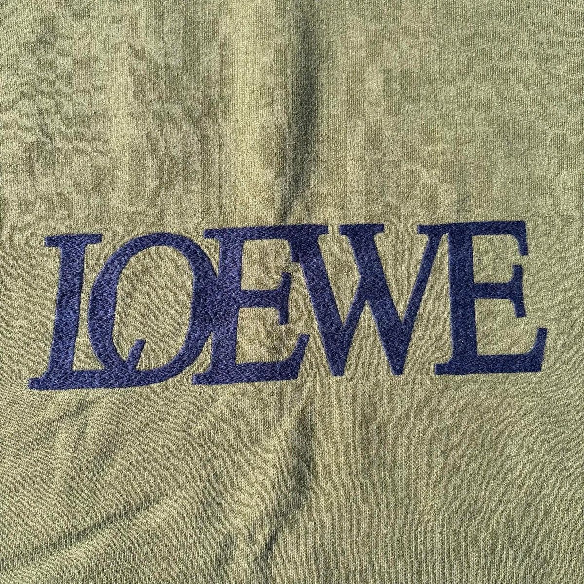 Loewe LOEWE Logo Collared Sweatshirt Olive Green Size US L / EU 52-54 / 3 - 2 Thumbnail