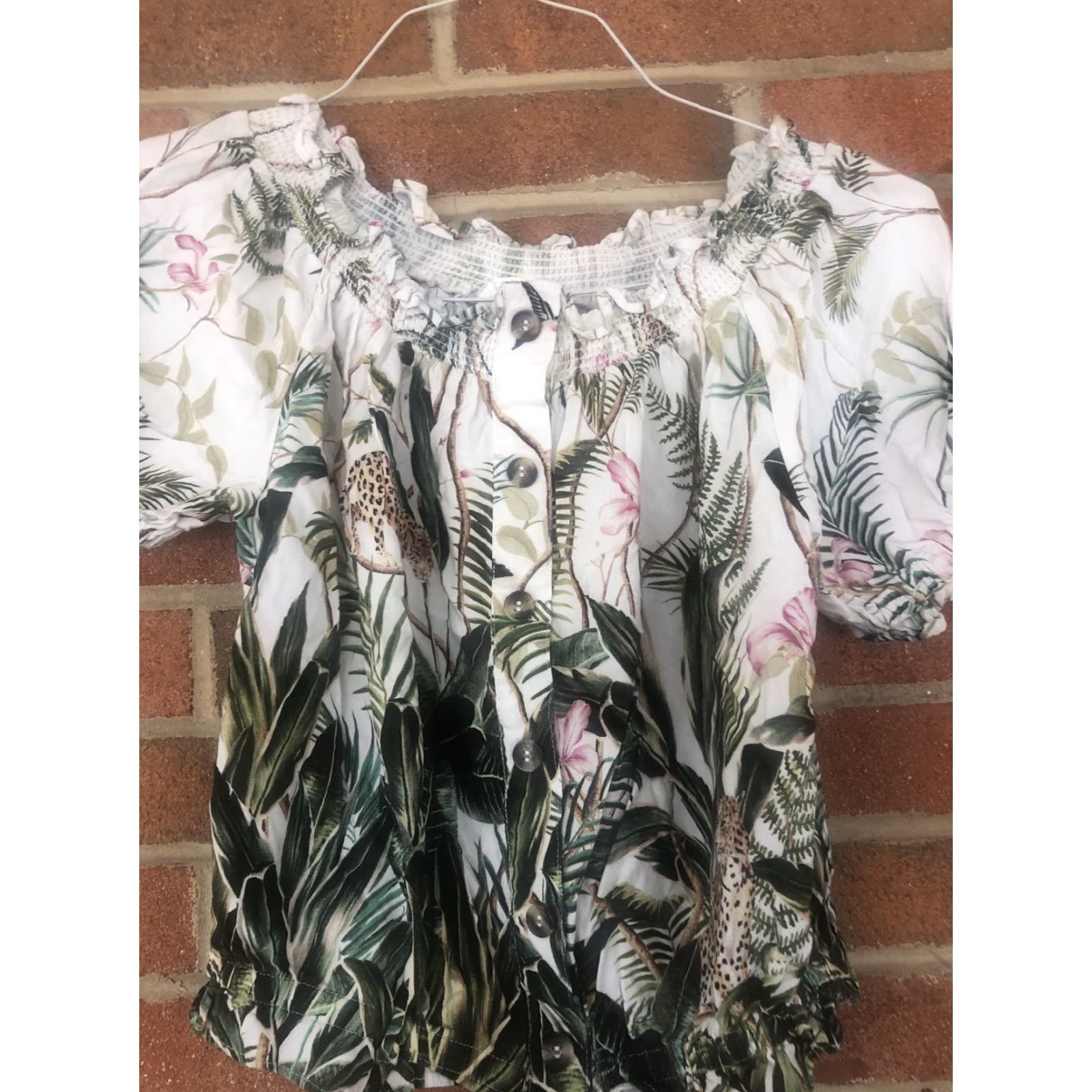 H&M H&M Womens 6 Blouse Short Sleeve Button Cold Shoulder Multicolor Animal Print Cotton Spandex Size 28" / US 6 / IT 42 - 2 Thumbnail