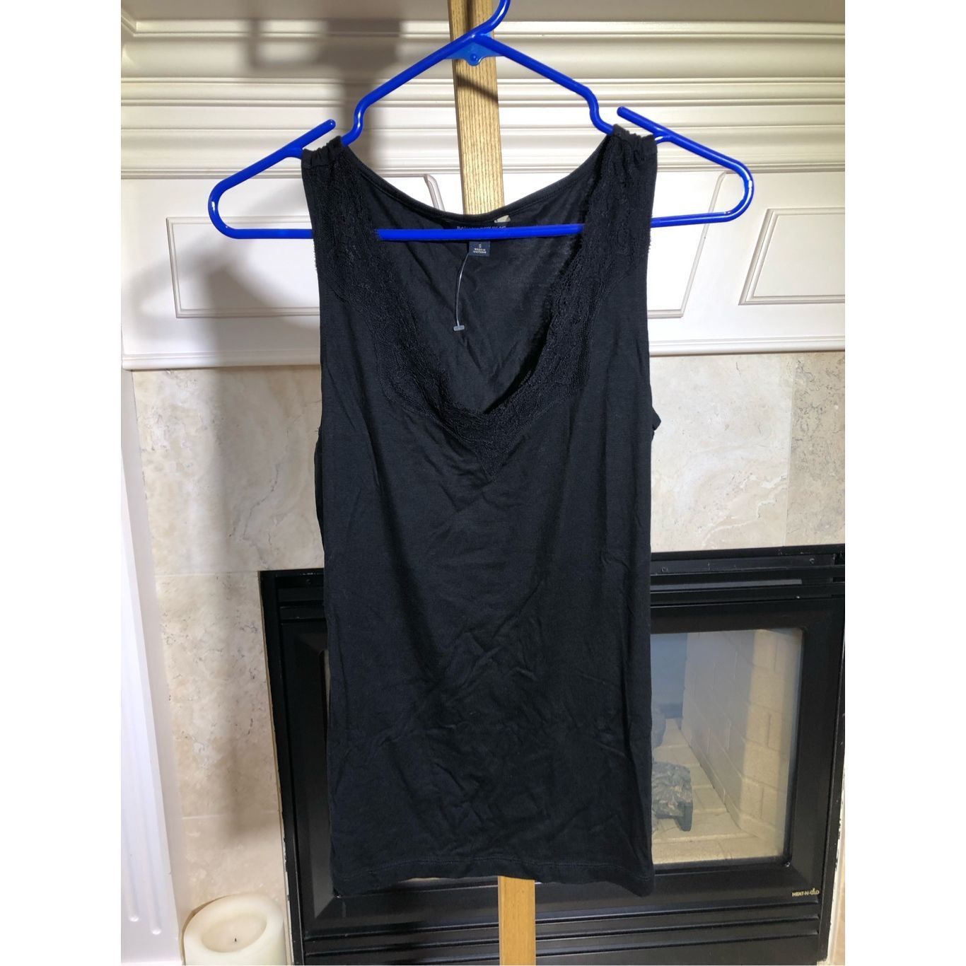 Banana Republic Banana Republic Women’s Black and Burgundy Camisoles Bundle Size S / US 4 / IT 40 - 2 Thumbnail