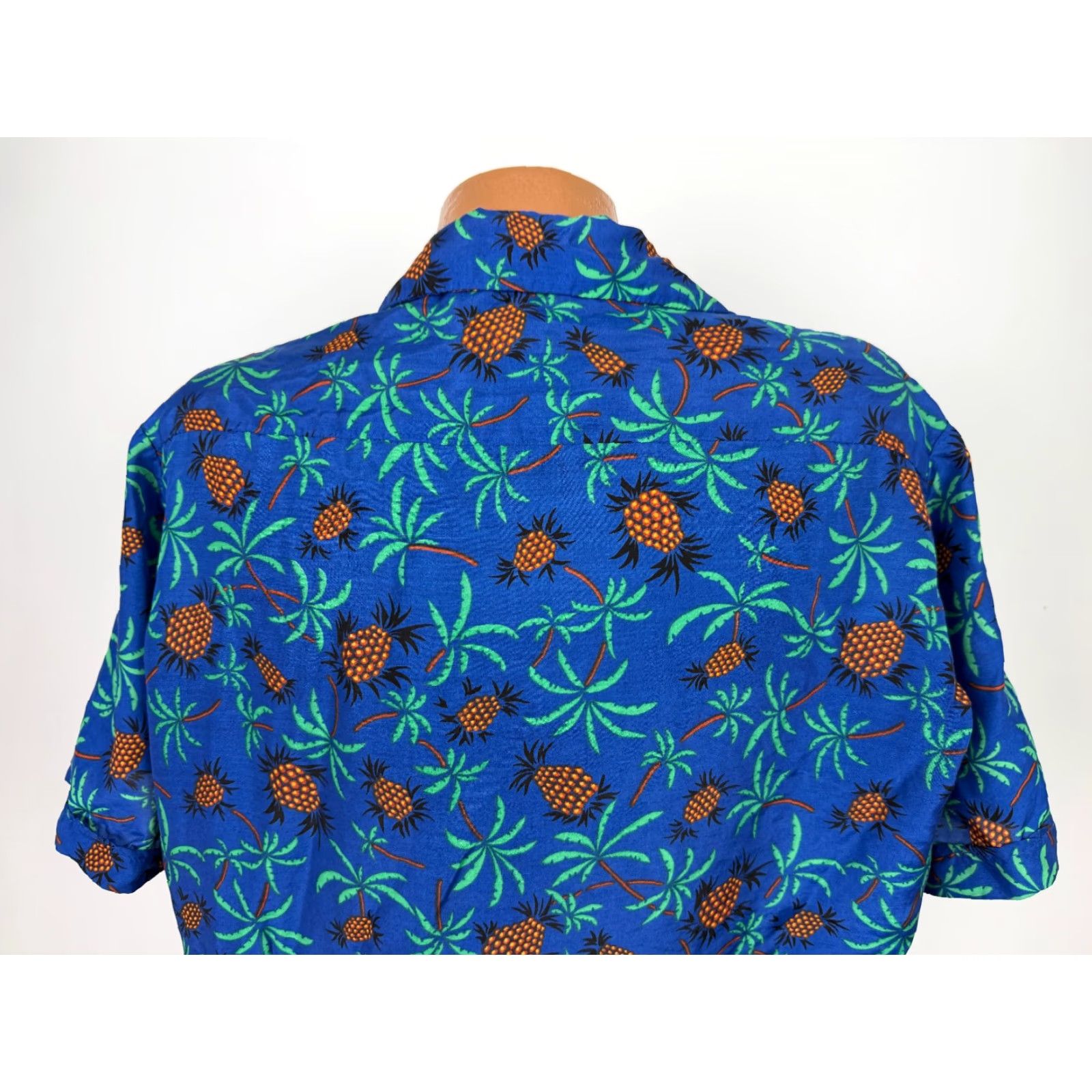 Vintage VINTAGE Minee Mo Pineapple Hawaiian Shirt Men Large Camp Palm Tree Silky Polyester Blue Short Sleeve Button-Up Collared Size US L / EU 52-54 / 3 - 7 Thumbnail