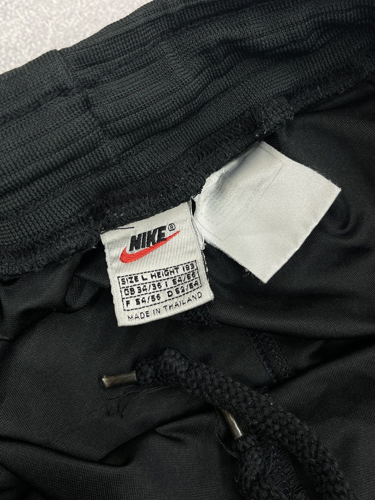 Nike Vintage Nike Basketball Black Shorts Drill Y2K ACG TECH Size US 34 / EU 50 - 6 Thumbnail