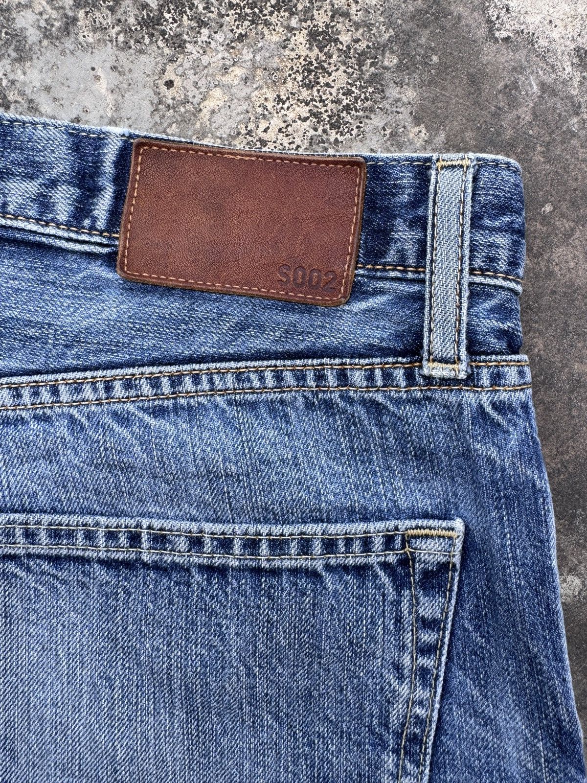 Uniqlo Vintage S002 Uniqlo UJ Distressed Jeans Size US 33 - 6 Thumbnail