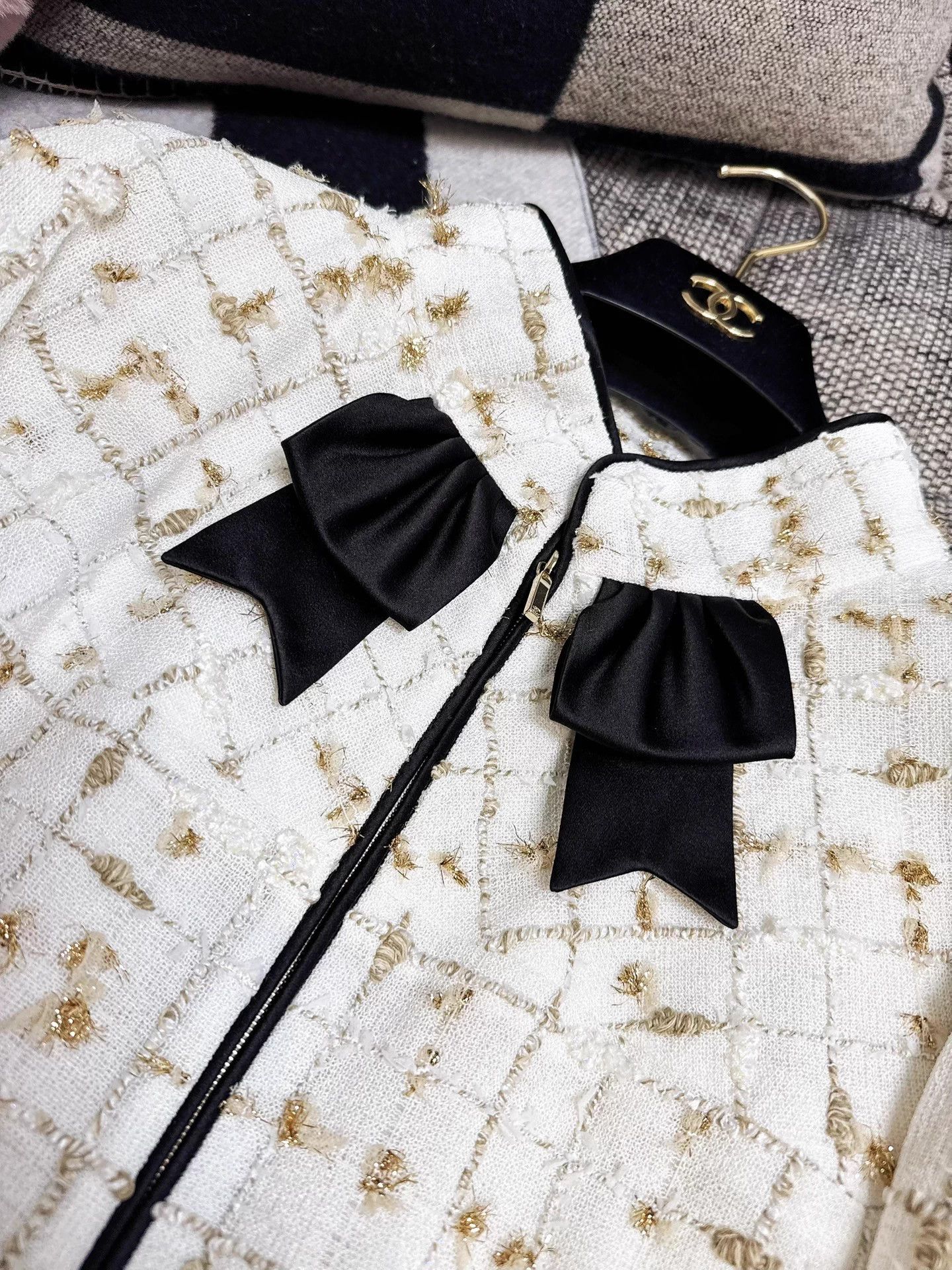Chanel 19S Black Bow Cream Gold Tweed Jacket 36