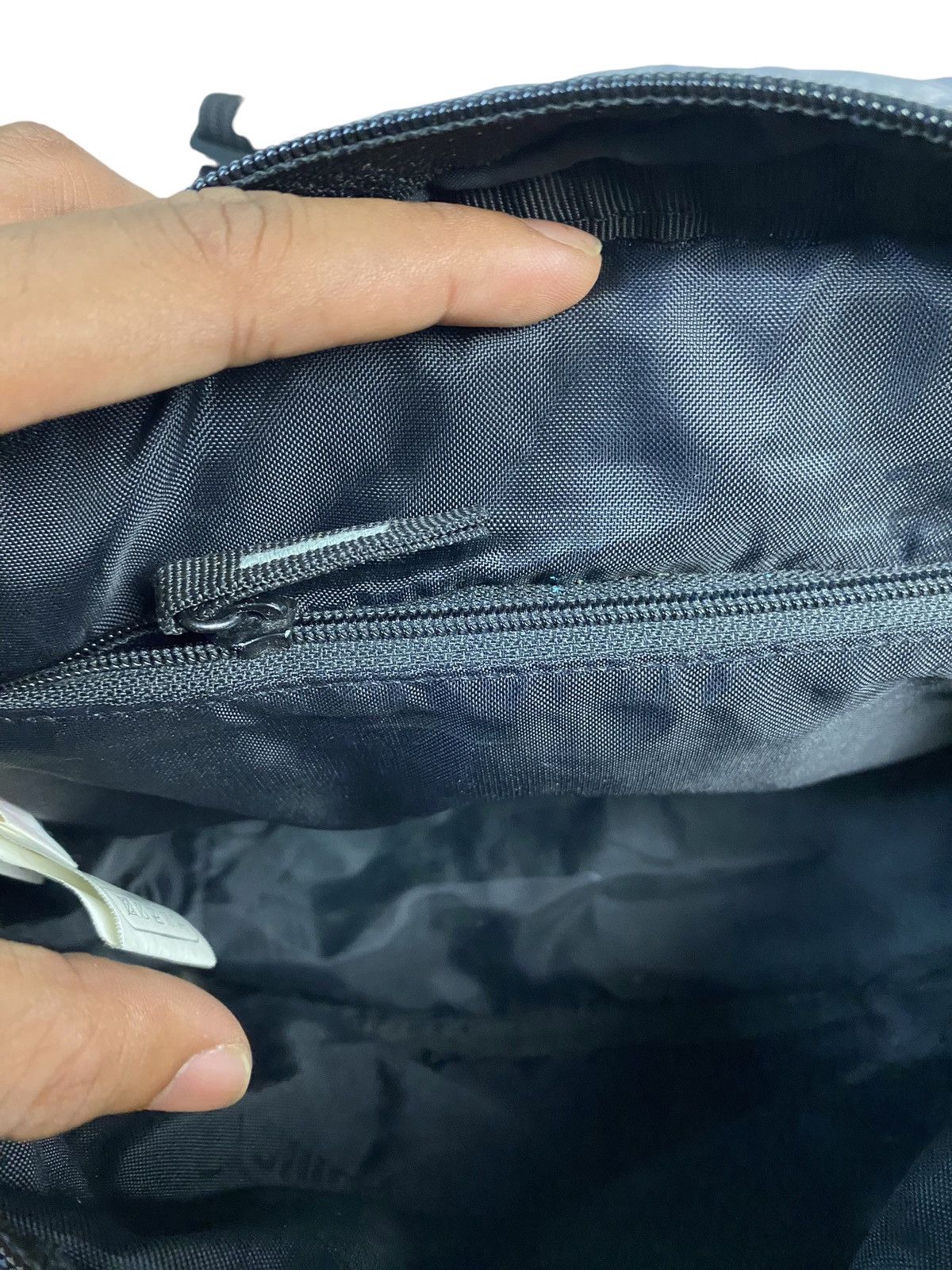 Puma × Vintage ✅ FREE HANDKERCHIEF ✅ PUMA sling / crossbody bag Size ONE SIZE - 17 Thumbnail