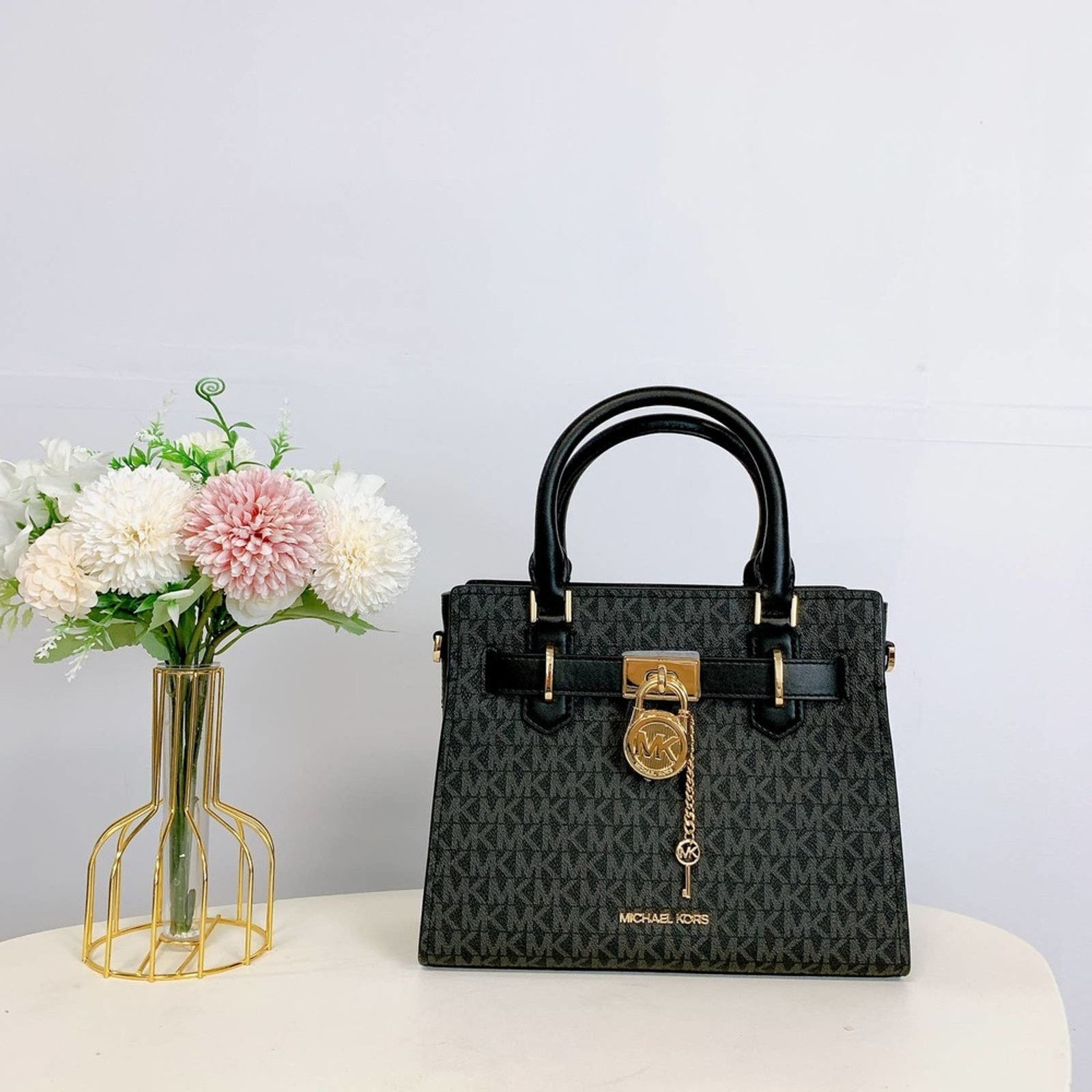 Michael Kors Michael Kors 35F1GHMS1B Hamilton Small Satchel in Sig Black Size ONE SIZE - 2 Thumbnail