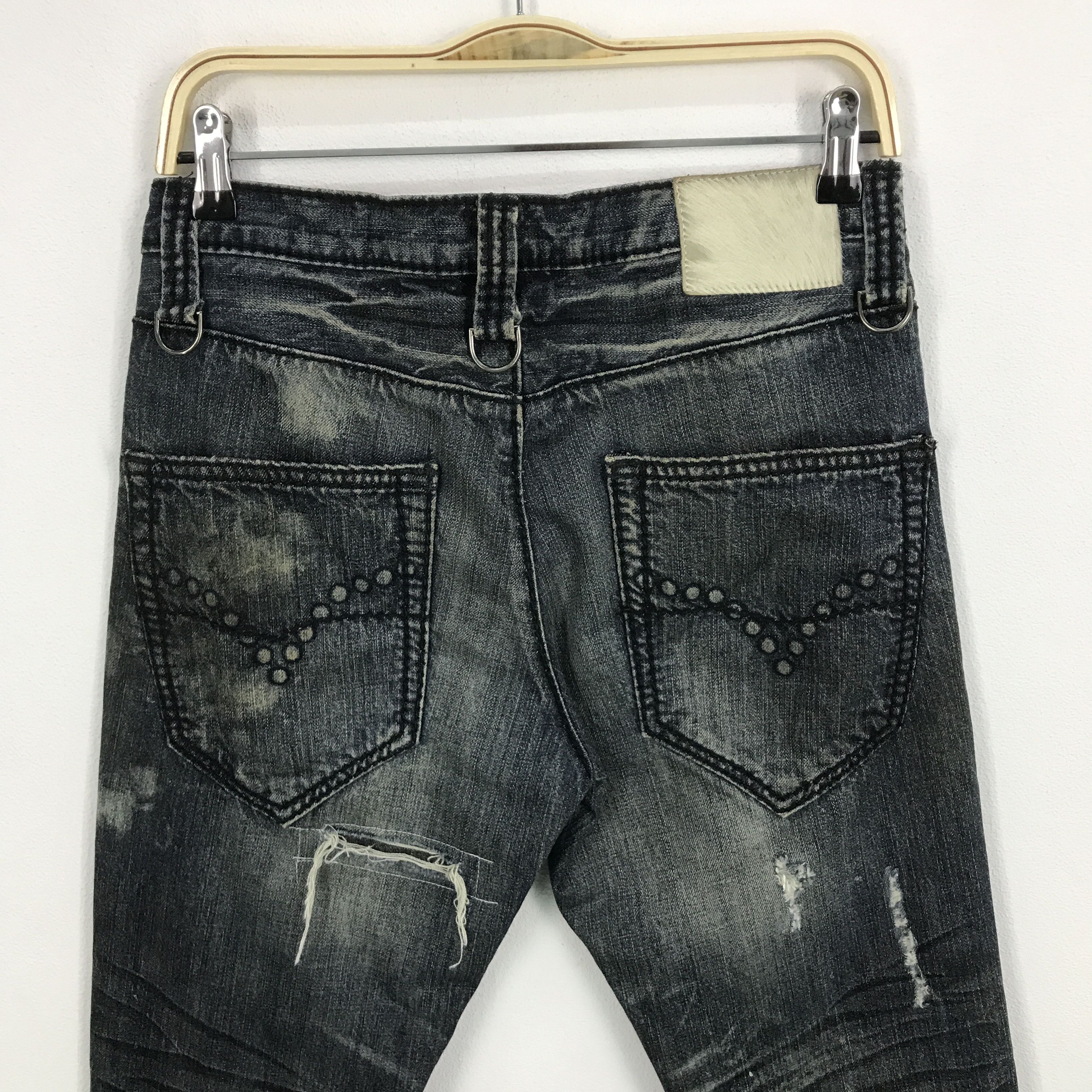 Japanese Brand Flared japanese brand bootcut distressed denim jeans Size US 31 - 5 Thumbnail
