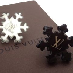 Louis Vuitton Fashion Brooches for sale