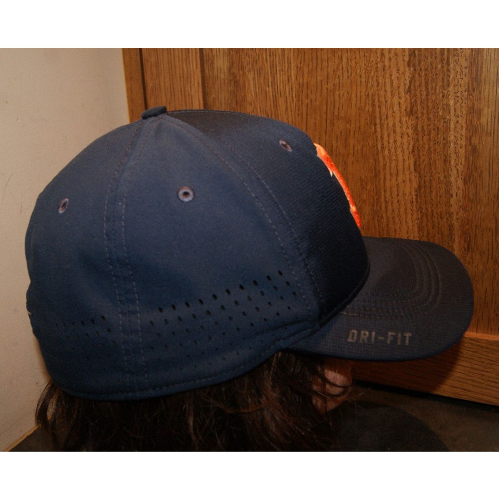 Nike Illinois Fighting Illini Hat Cap Mens NCAA Nike Dri Fit Size ONE SIZE - 6 Thumbnail
